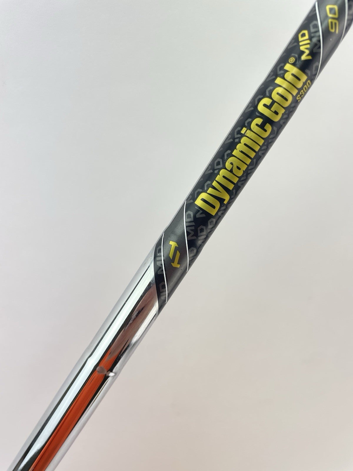 Dynamic Gold Mid 90 Iron Shaft Stiff Flex Steel 35 /0.370 Parallel /269001