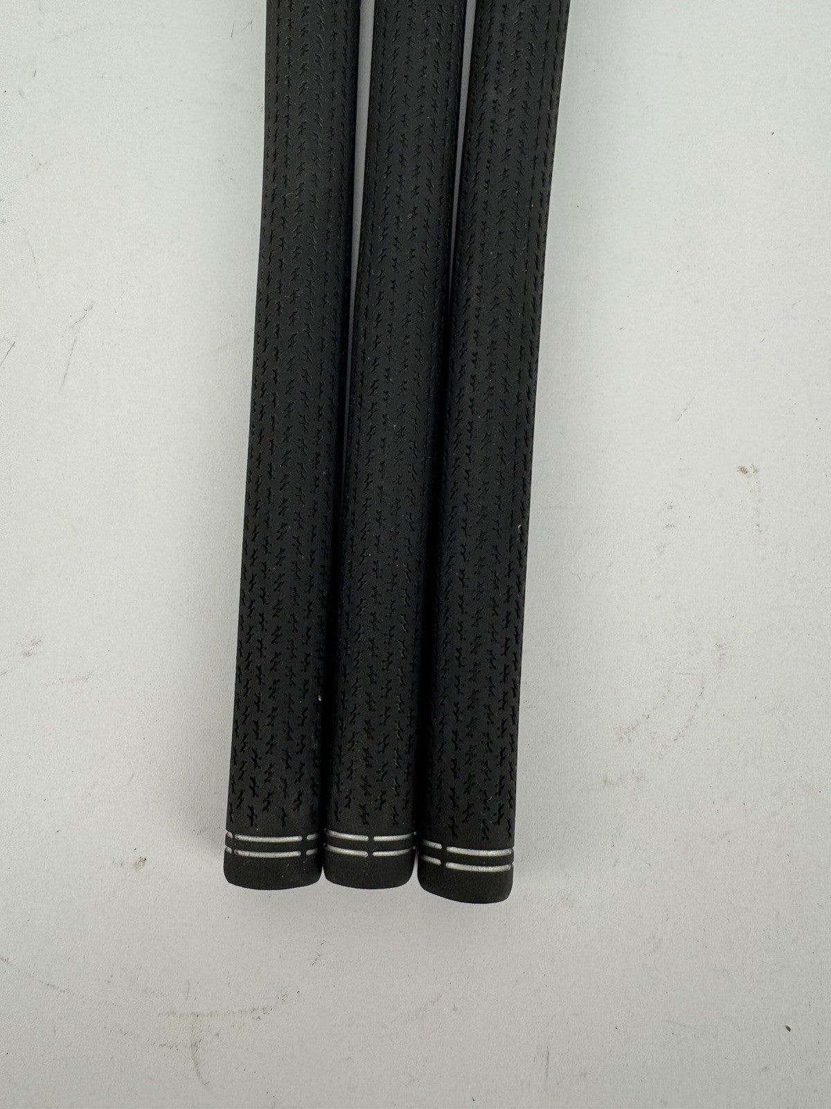 Lamkin Crossline Grips (3) 360 Men’s Standard /Black/Red /Pulled /333841
