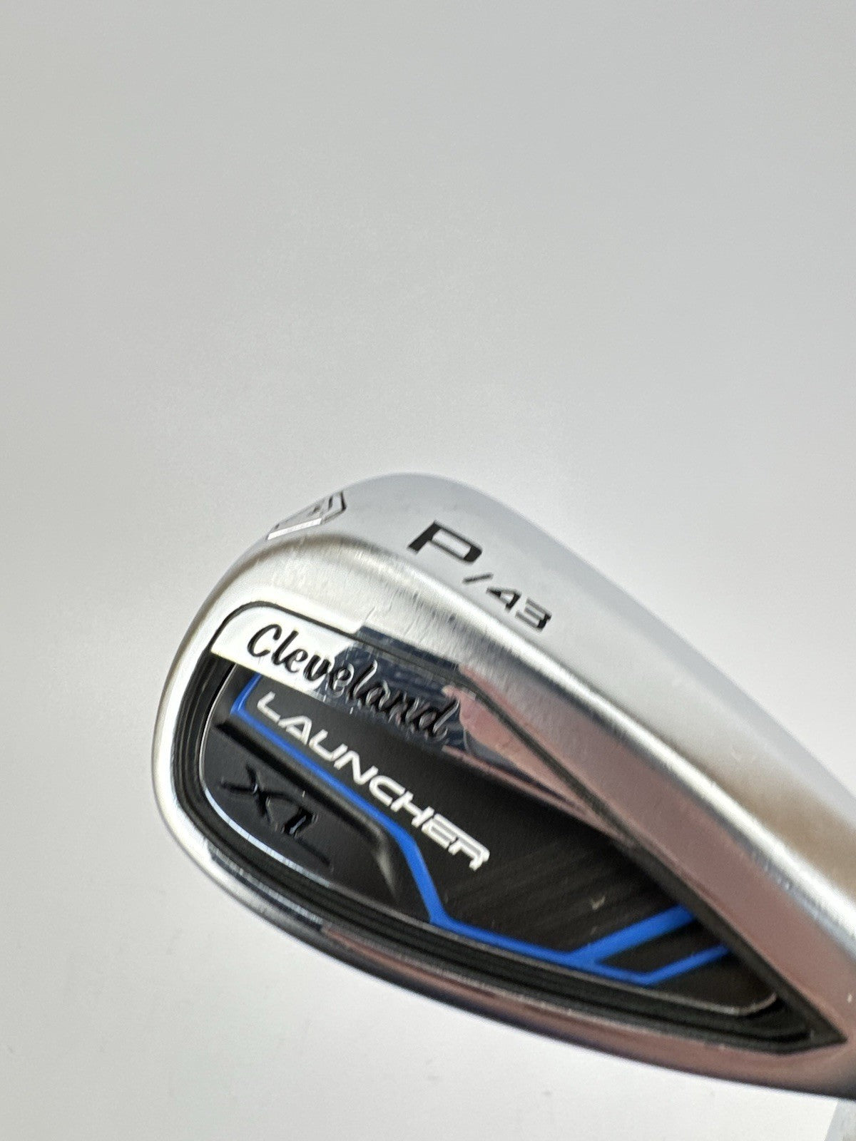 Cleveland Launcher XL Pithing Wedge 43* Regular Graphite /Right Handed /333164