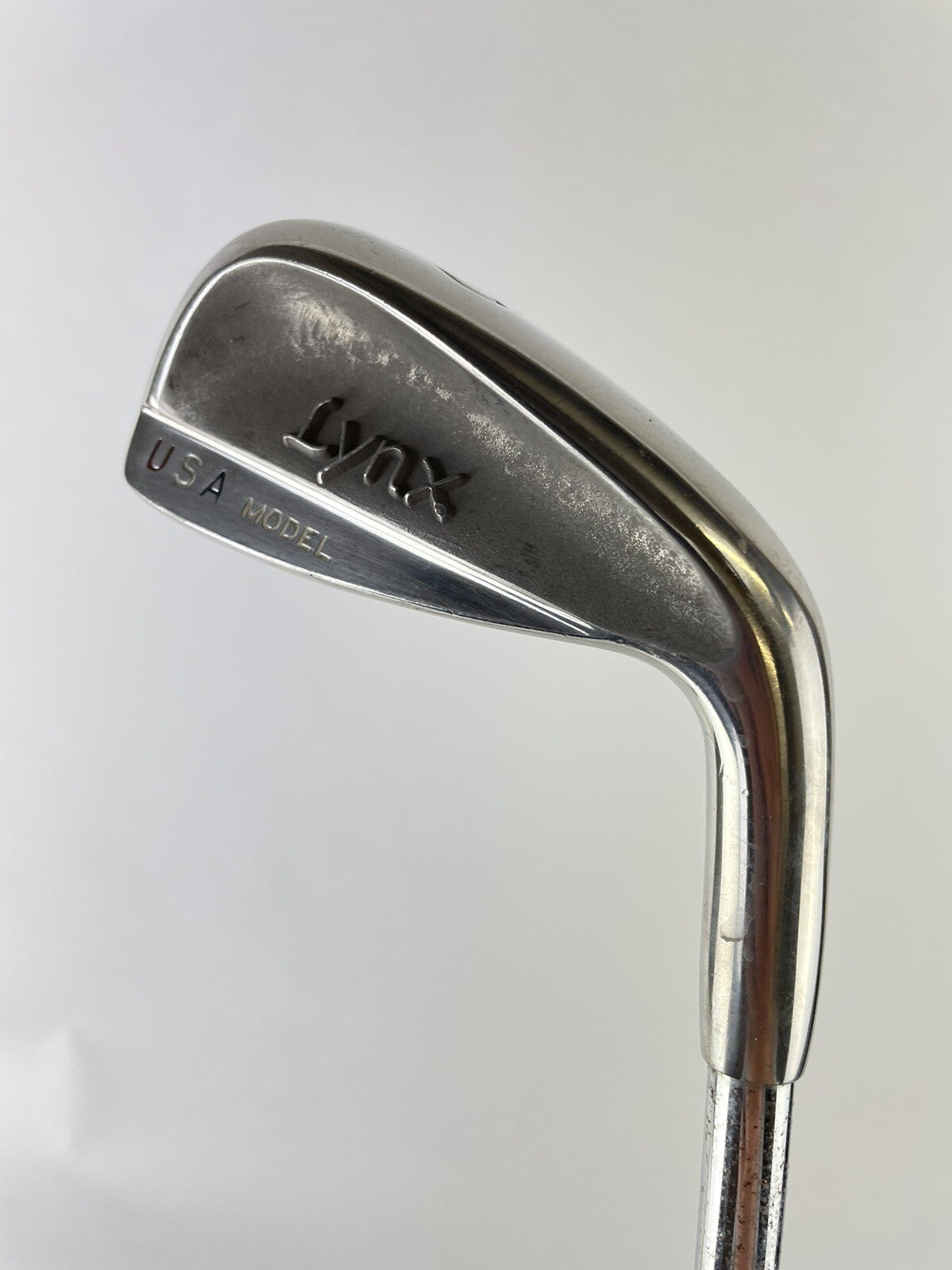 Lynx USA 2 Iron Regular Flex Steel /Right Handed /Lamkin Crossline Grip /119600