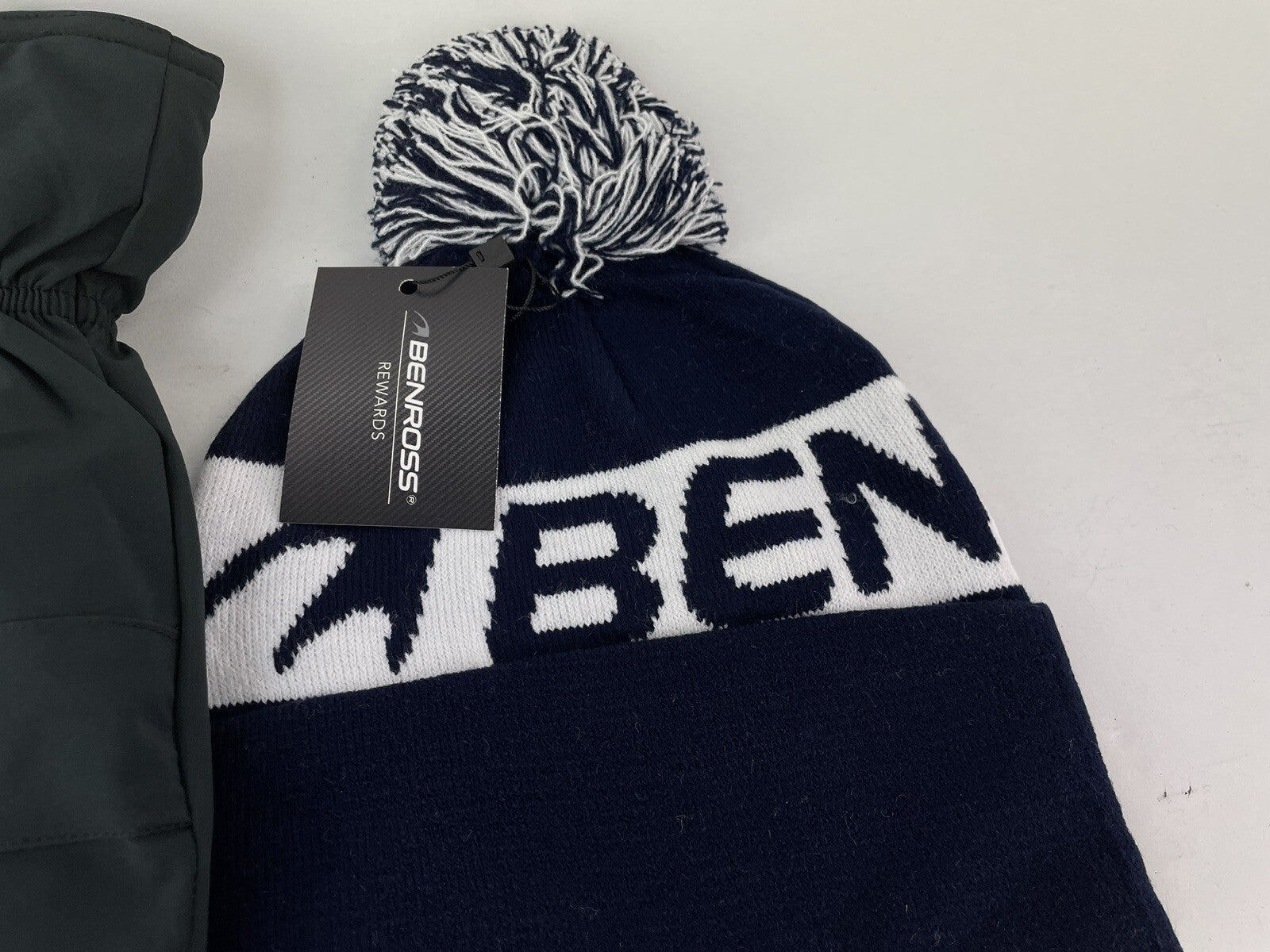 Golf Winter Gift Set Bobble Beanie & Winter Mitts /L/XL /Navy/Black/New3