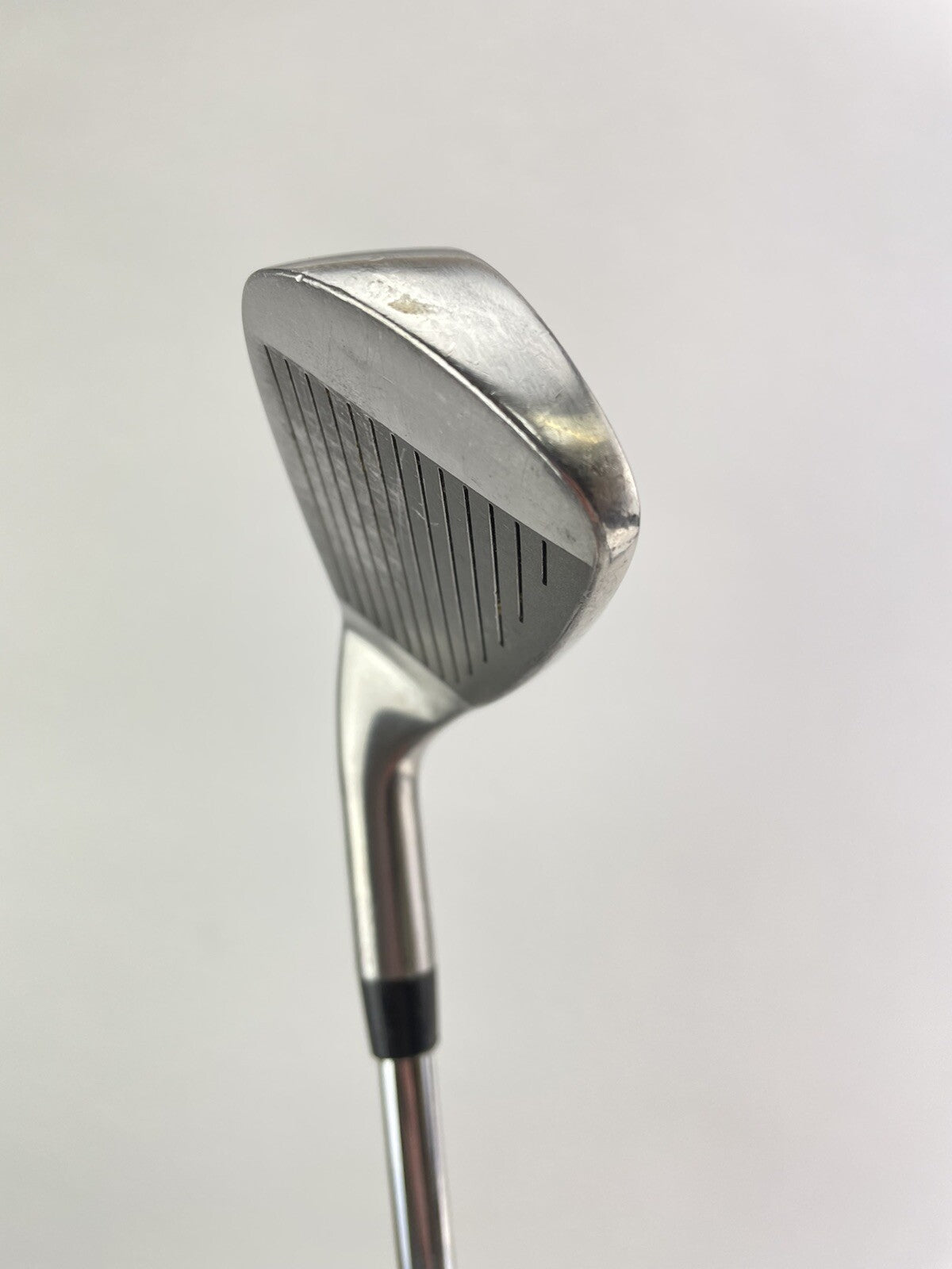 Wilson Golf 9 Iron Regular Flex Steel Shaft /Right Hand /New Grip /2005915