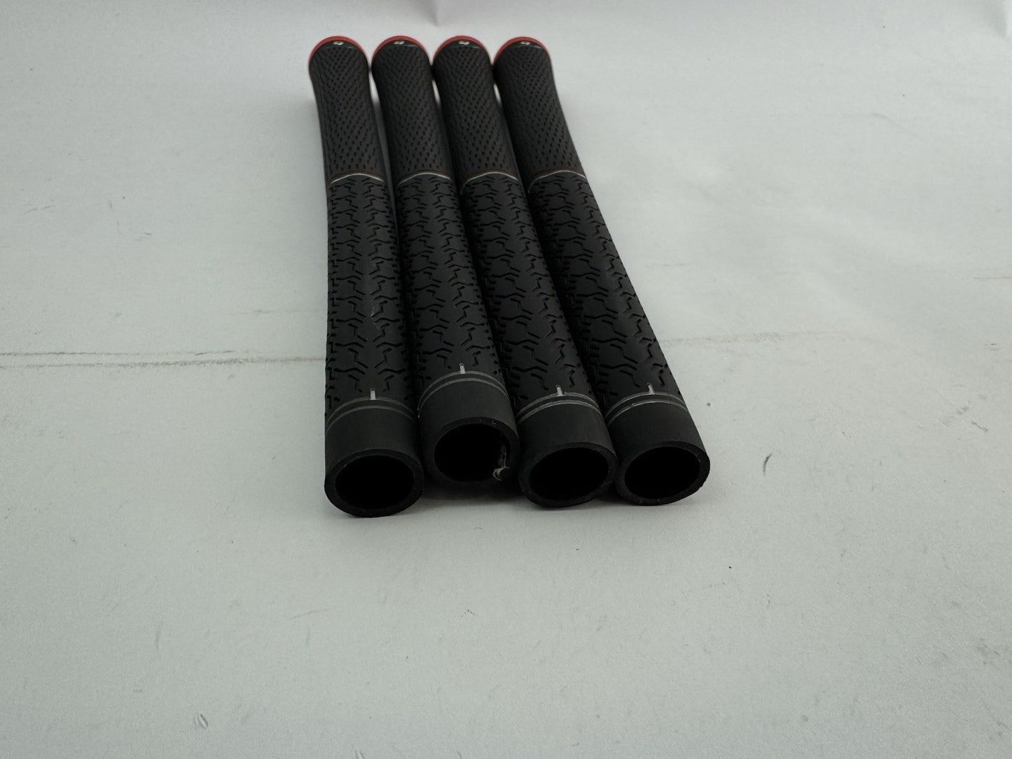 Taylormade Lamkin Golf Grips (4) Standard /Black /Red /Pulled /303407