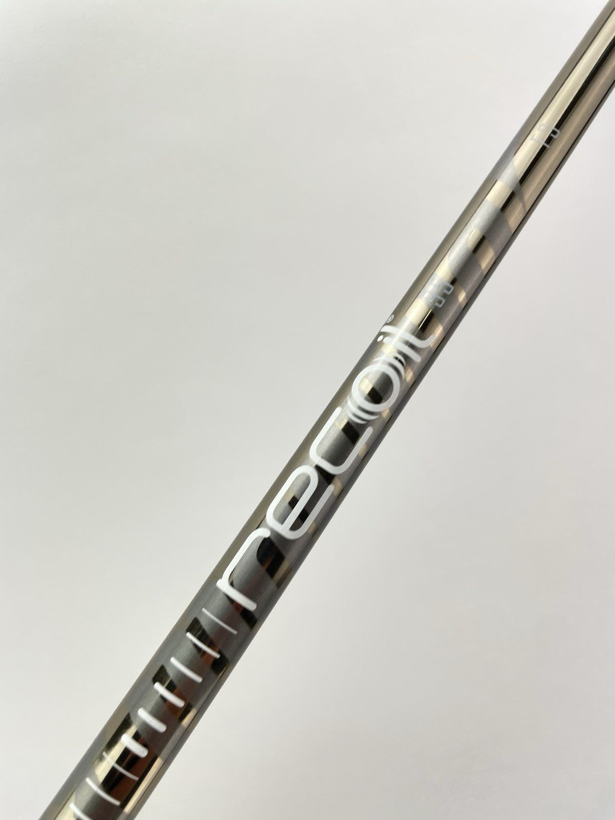 UST Recoil 95 Iron Shaft F3 Regular Flex Graphite 35.75” /0.355 Tapered /287515