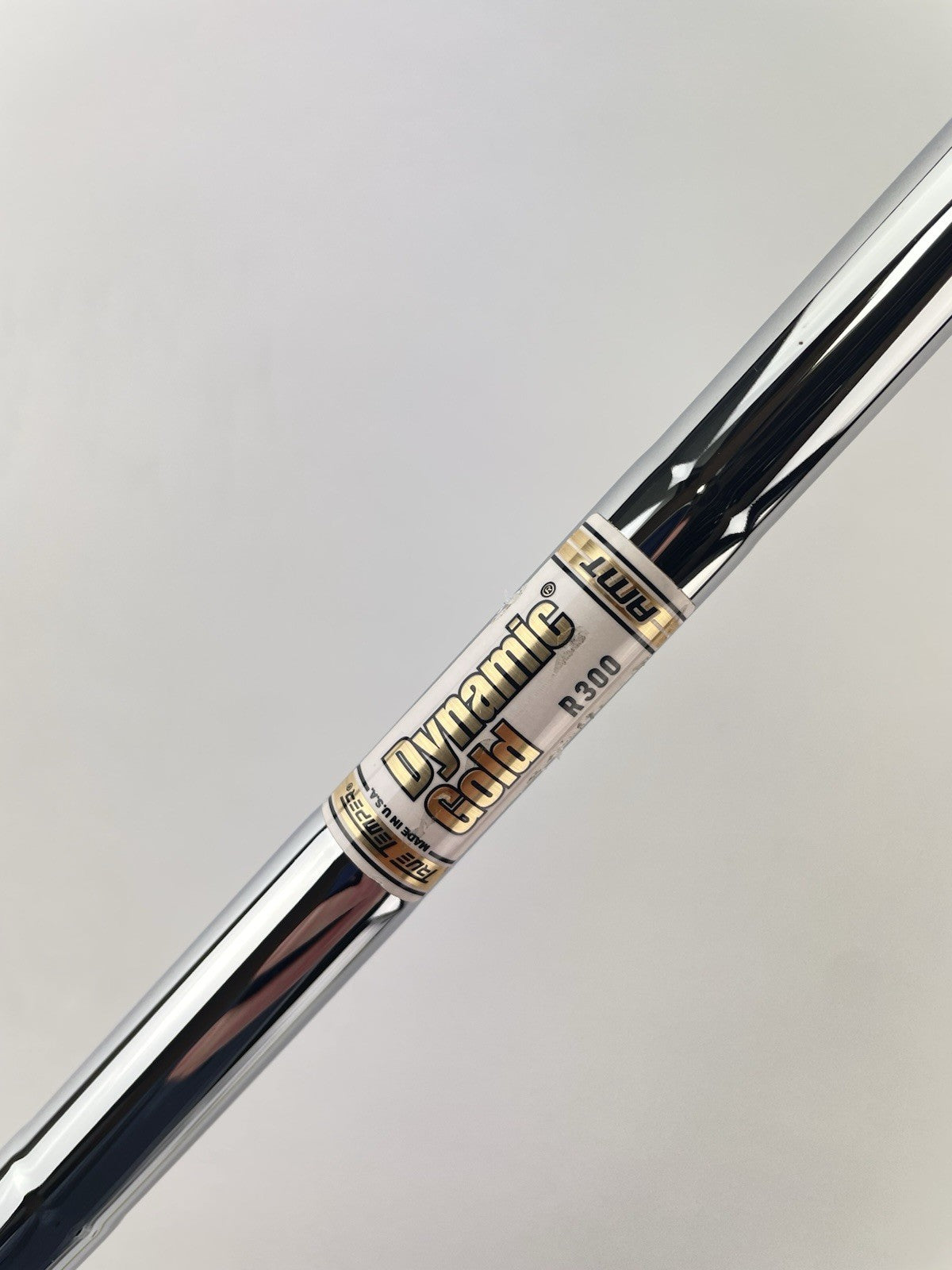 Dynamic Gold AMT Iron Shaft Regular Flex Steel 35 /0.355 Tapered /239132