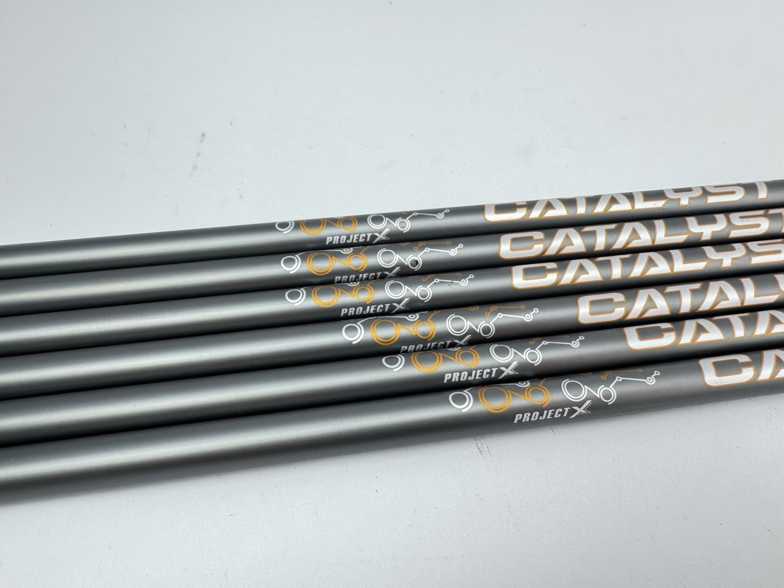 Catalyst 65 Iron Shaft Set (6) 5.5 Regular Flex Graphite /0.370 Parallel /256091