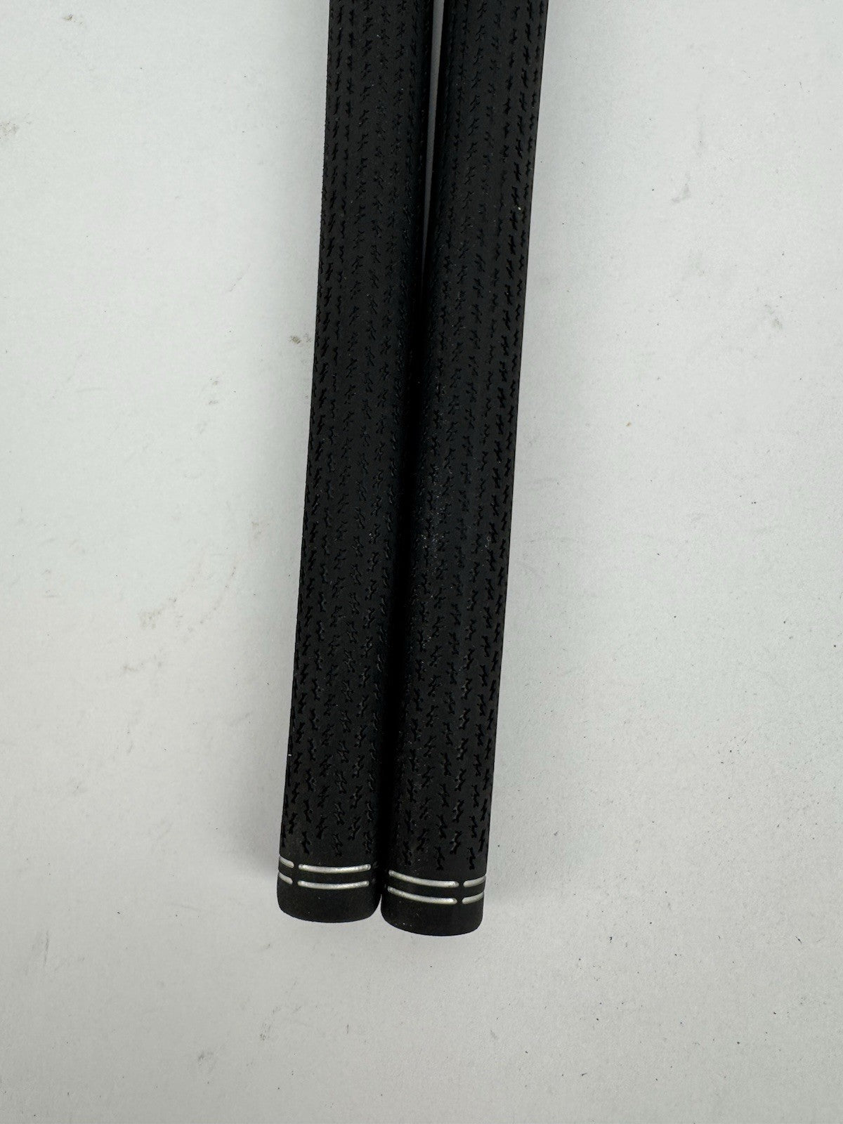 Lamkin Crossline Grips (2) 360 Men’s Standard /Black/Red /Pulled /333851