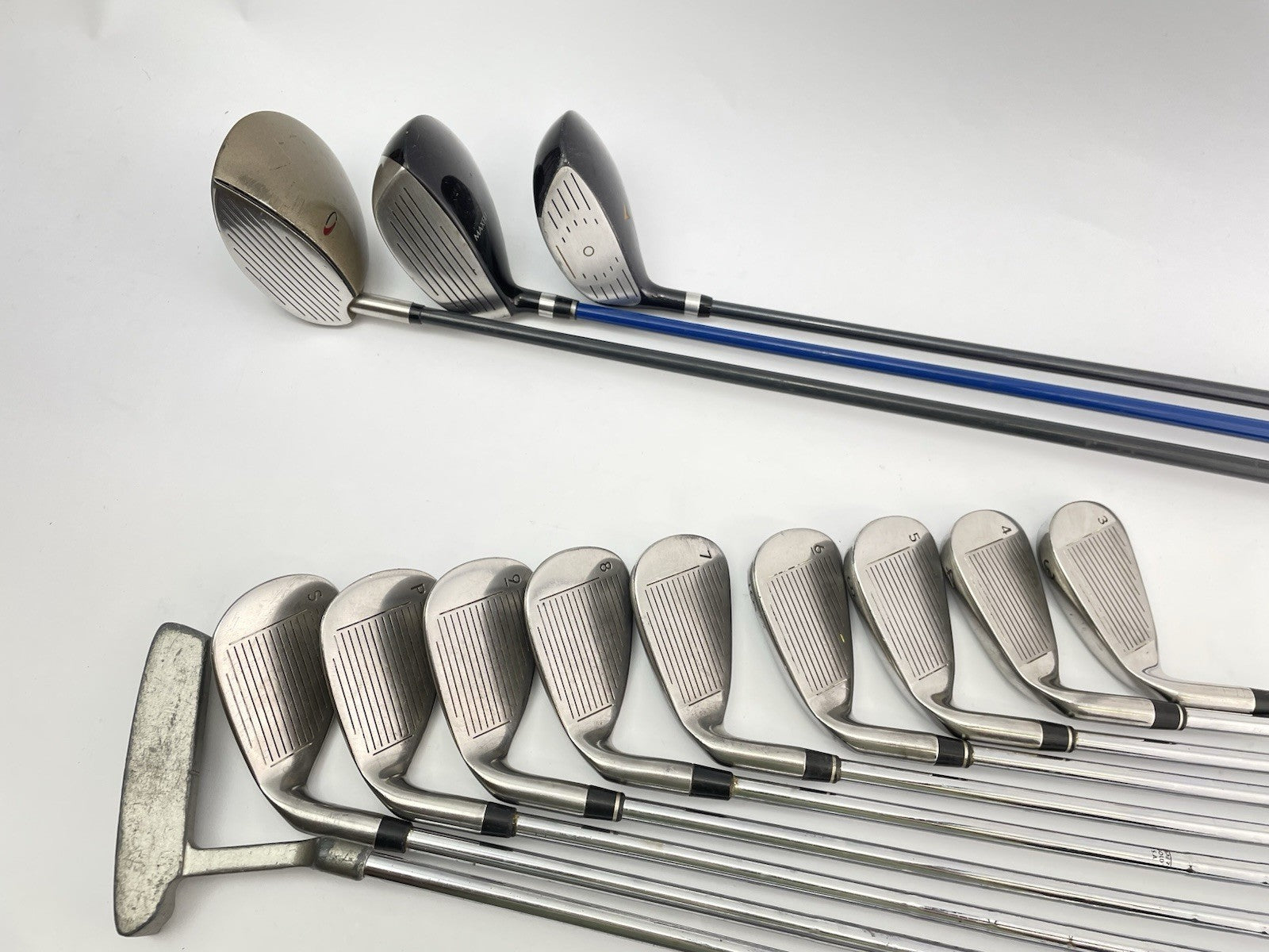 Mens Golf Package Set 13 Clubs Regular Flex /Right /New Grips /Cart Bag /290535