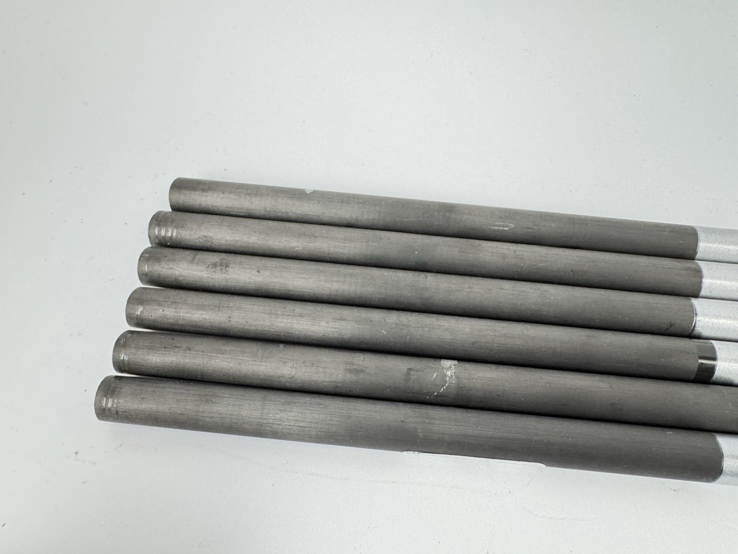 UST Iron Shaft Set (6) 65 Silver Series Stiff Graphite 0.370 Parallel /40”/312338