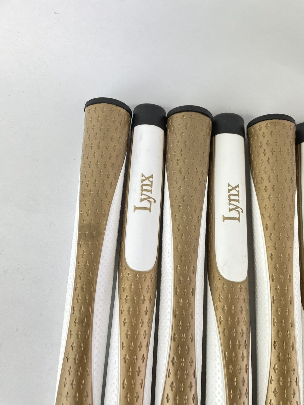 Lynx Golf Grips (10) Ladies Standard /Gold/White /Soft Winn Style /Brand New2