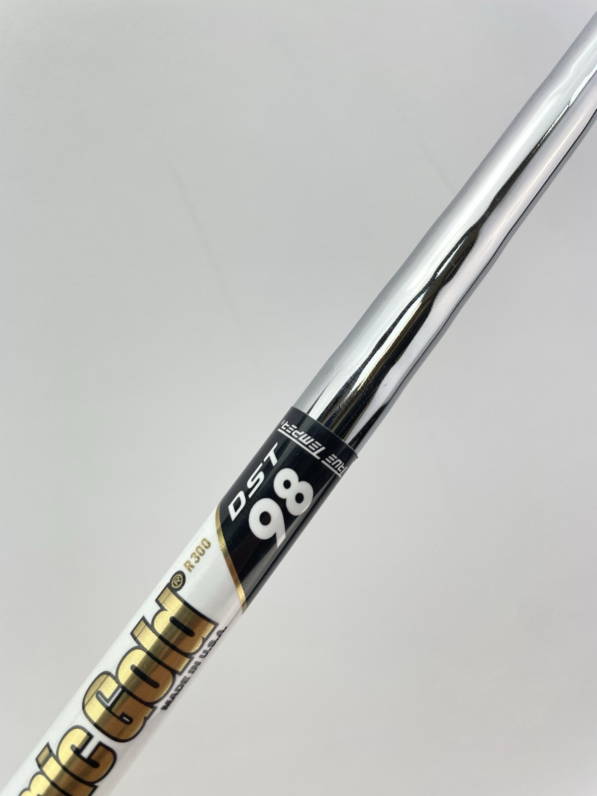 Dynamic Gold DST 98 Iron Shaft Regular Flex Steel 36 /0.355 Tapered /270444