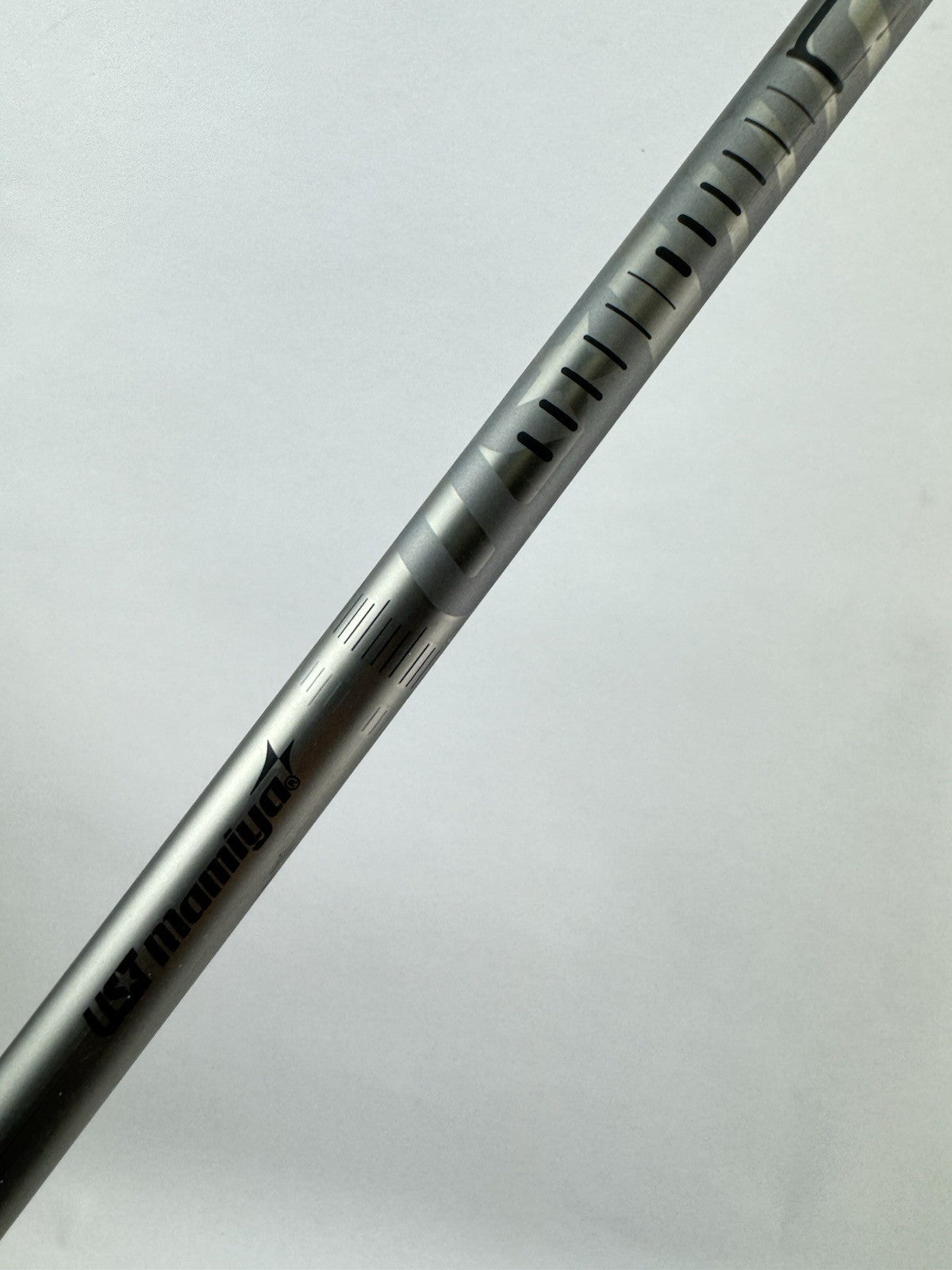 UST Recoil 460 Iron Shaft Regular Flex Graphite 35.75 /0.370 Parallel /213781