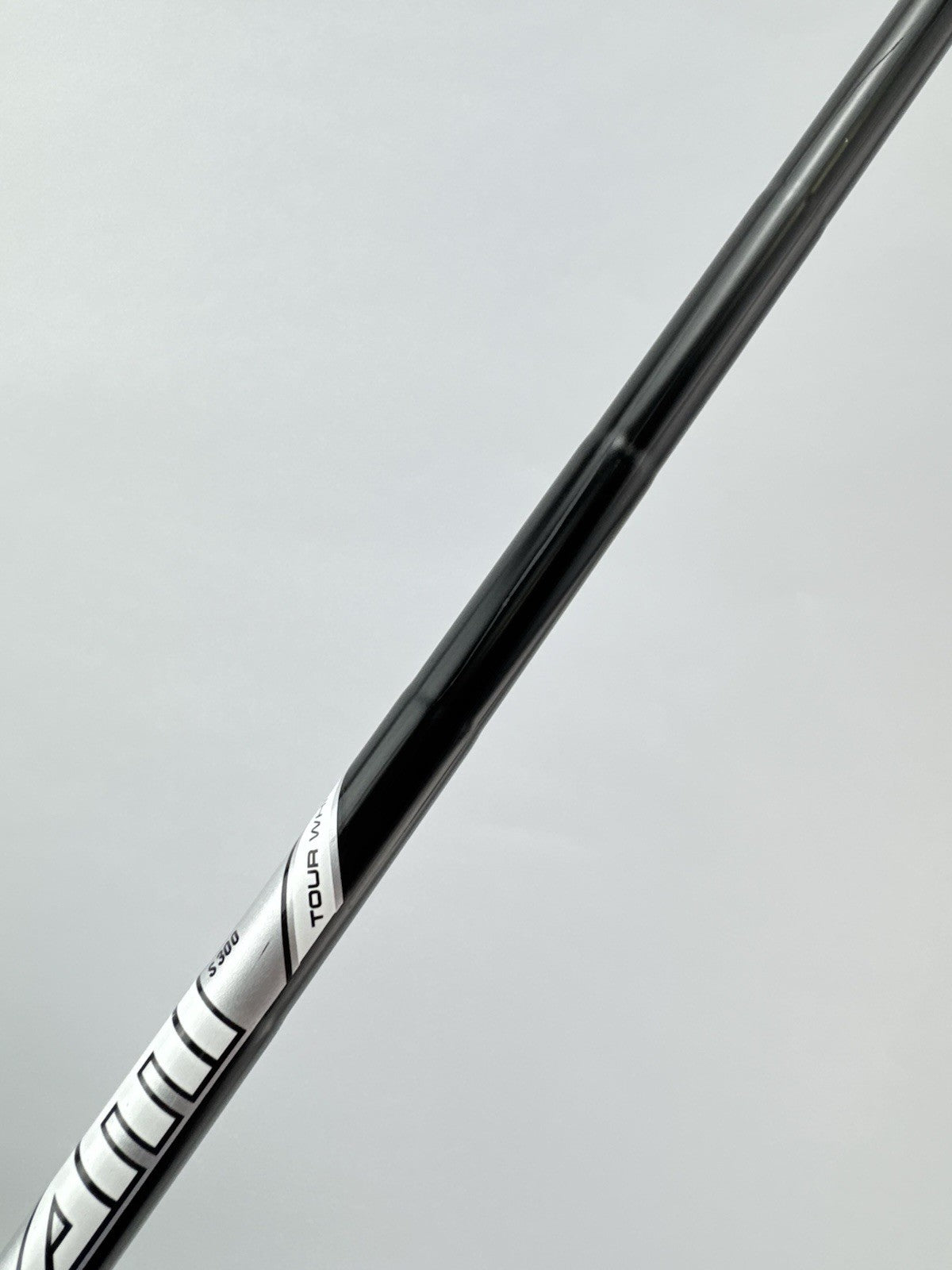 AMT Tour White Iron Shaft S300 Stiff Steel Blackout 35.5” /0.355 Tapered /286176
