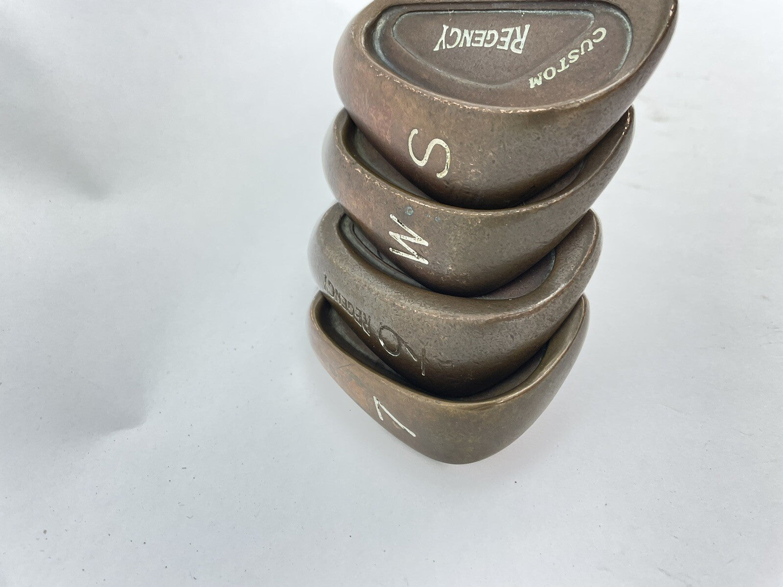 Beryllium Copper Irons Regency 7,9,PW + SW Regular Steel /Right /New Grips/1609110