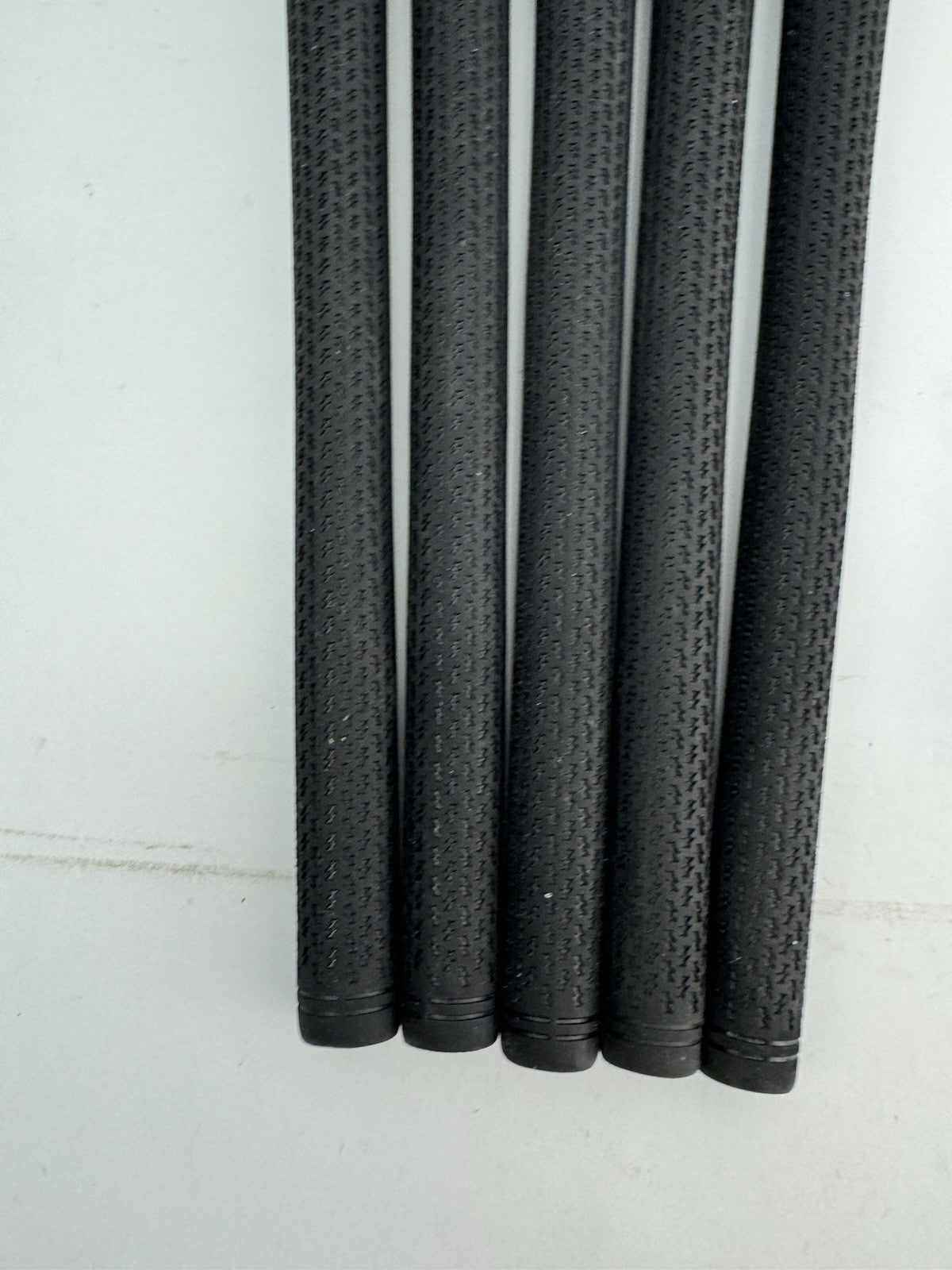 Lamkin Crossline 360 Golf Grips (5) Mens Standard /Black/White /Pulled /301162