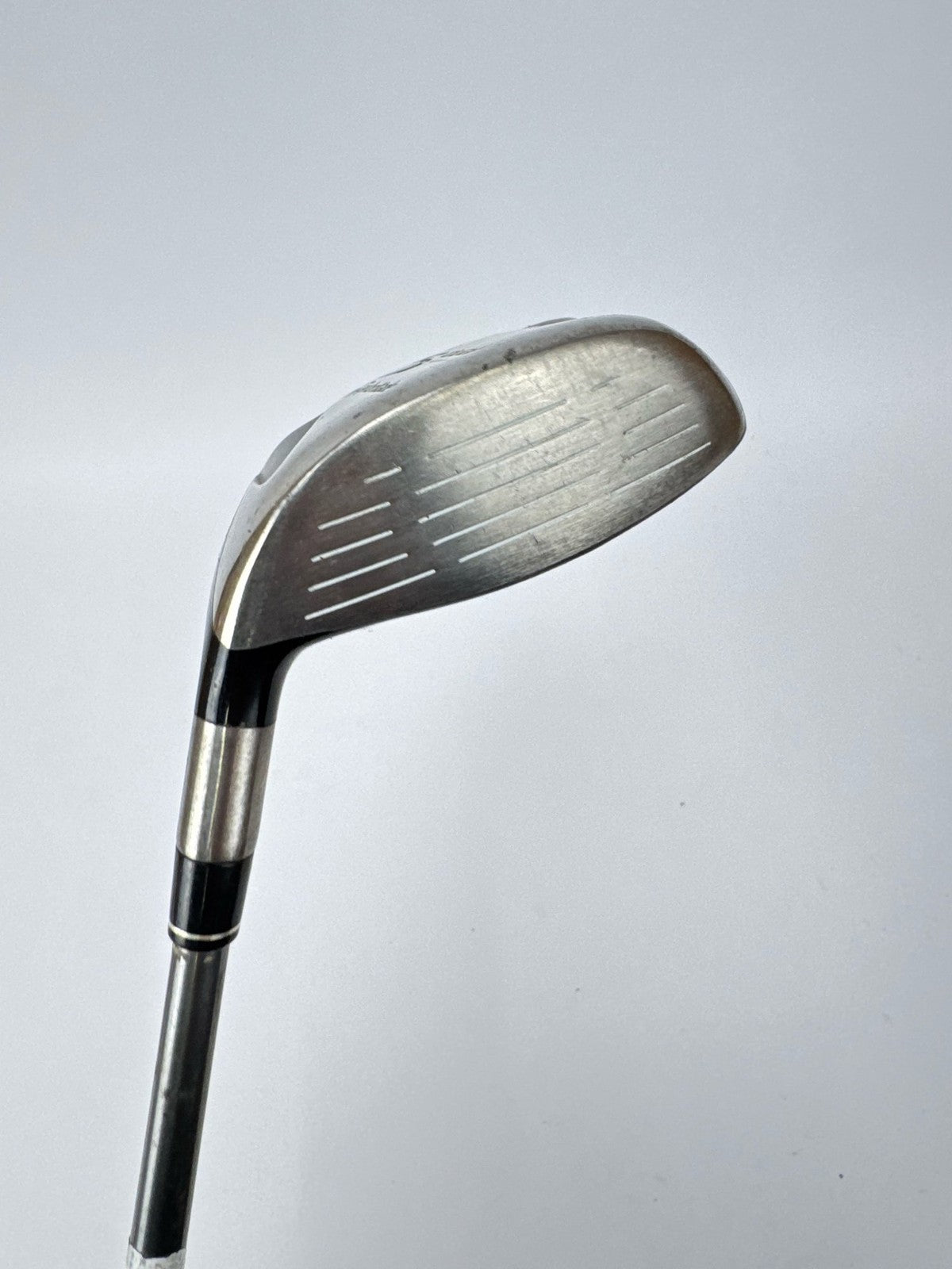 TaylorMade R5 Dual 5 Wood Regular Flex Graphite Right Handed New Grip Fw/367566
