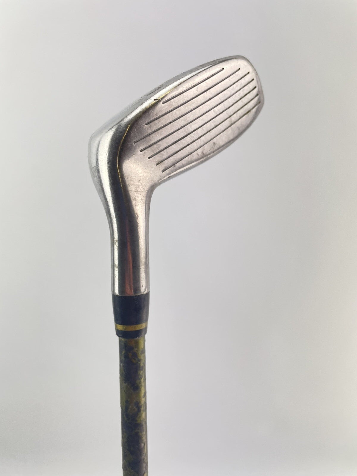 Mens Golf Hybrid 19* Attack Mid Regular Flex Graphite /Right /New Grip /215754