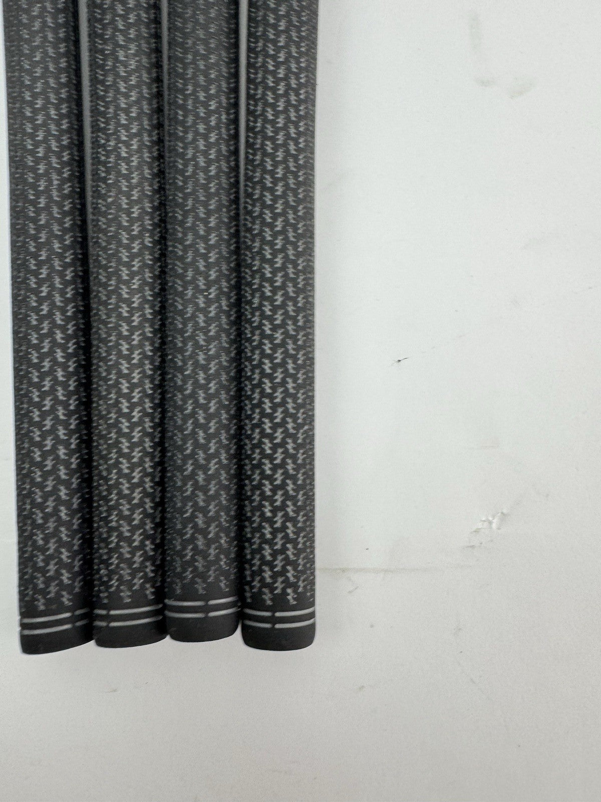 Lamkin Crossline Golf Grips (4) 360 Standard /Black/Grey /Pulled /300392