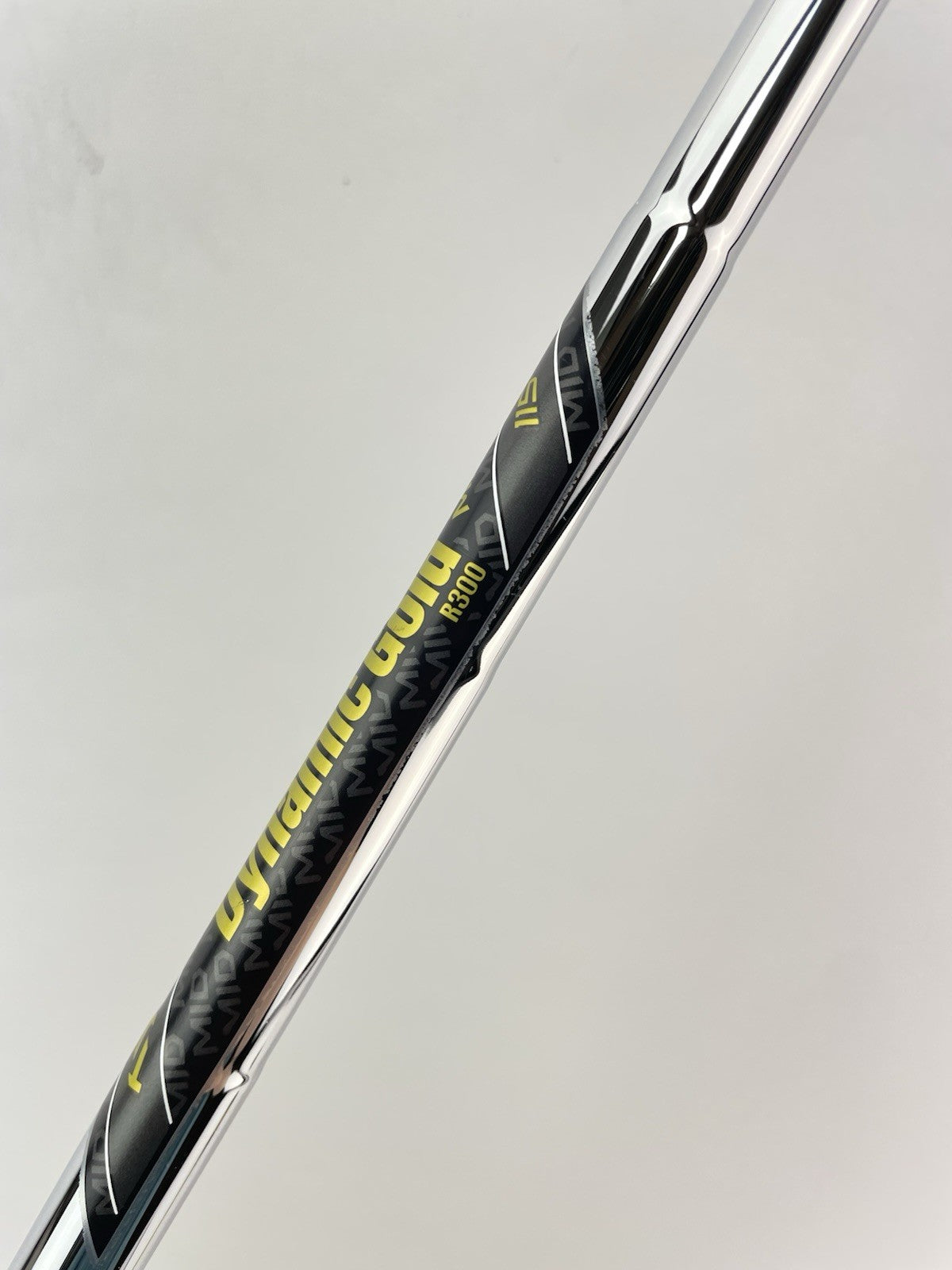 Dynamic Gold Mid Iron Shaft 115 Regular Flex Steel 35.25 /0.355 Tapered /257868