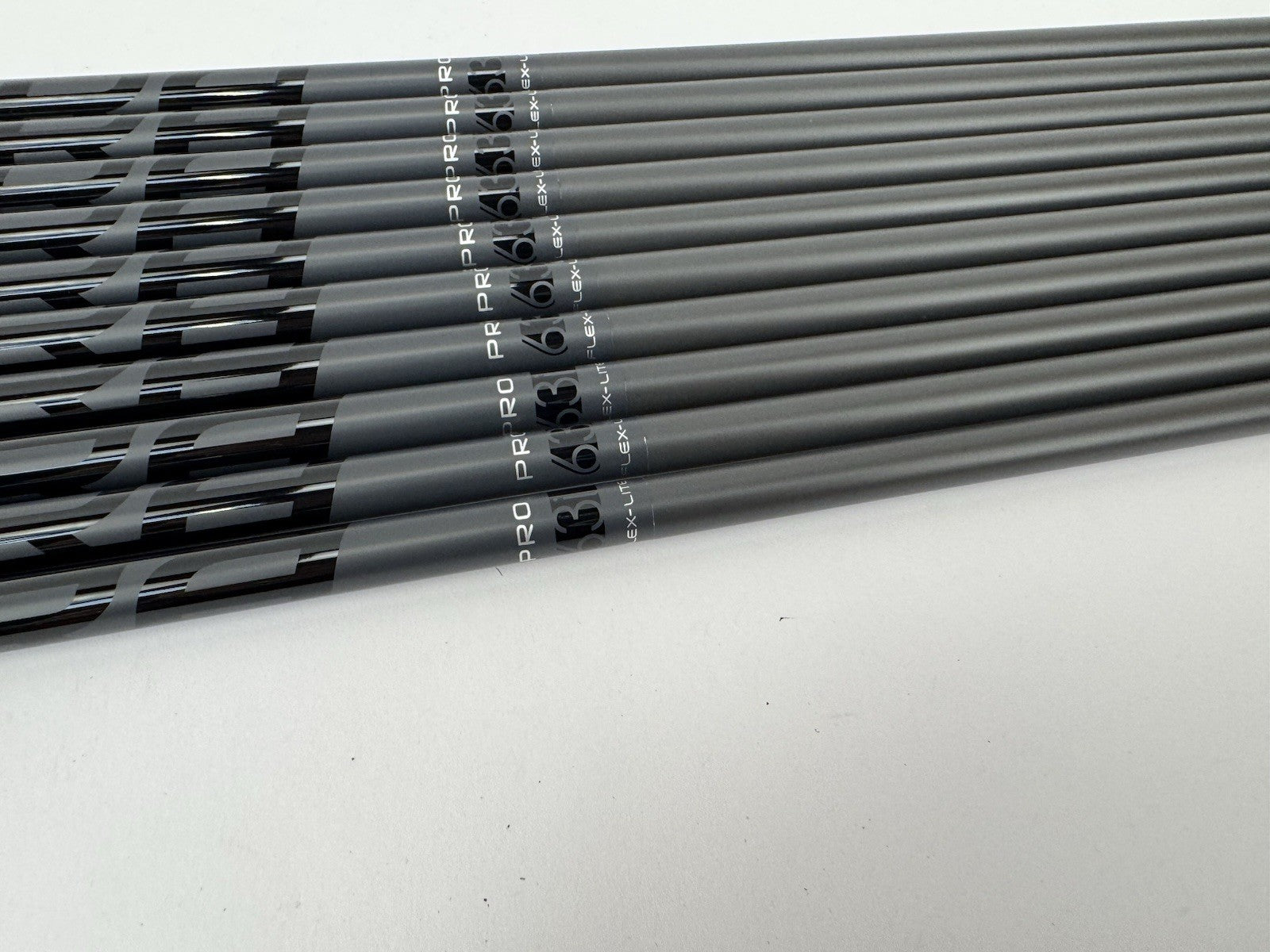 Fujikura Pro 63i Iron Shaft Set (10) Senior Flex Graphite/0.370 Parallel3