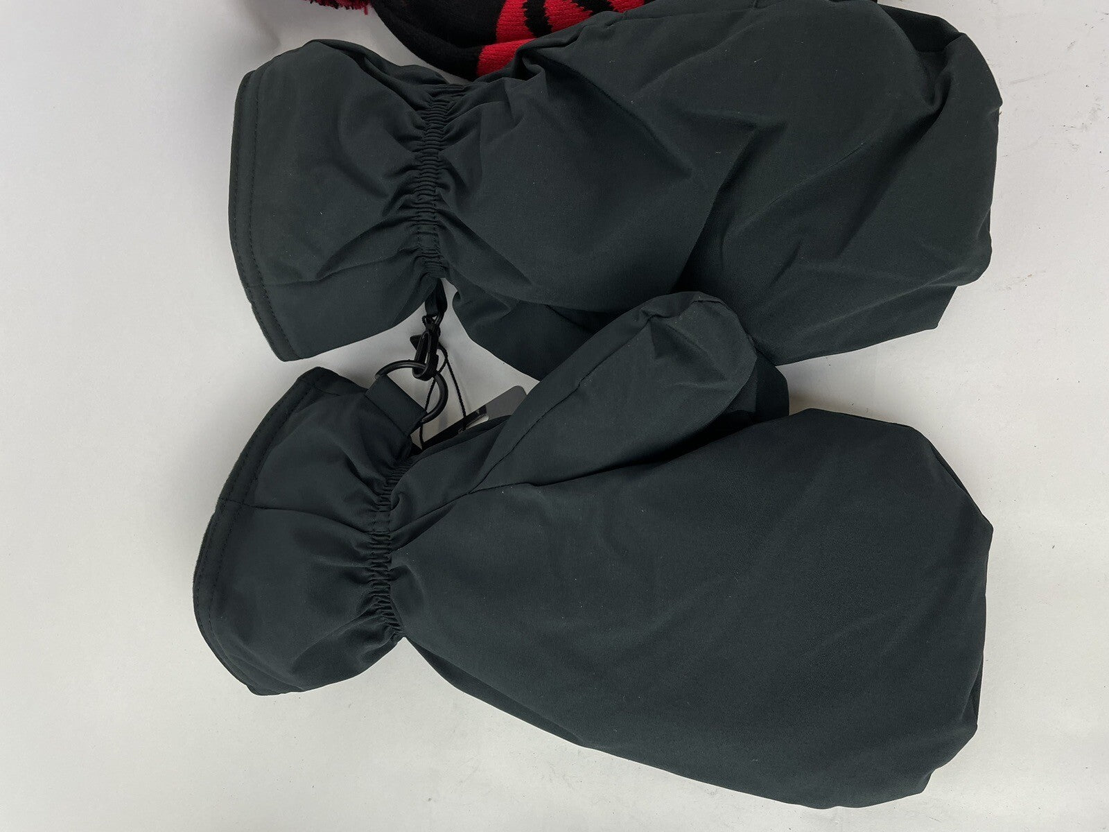 Golf Winter Gift Set Bobble Beanie & Winter Mitts /Size S/M Red/Black/New3