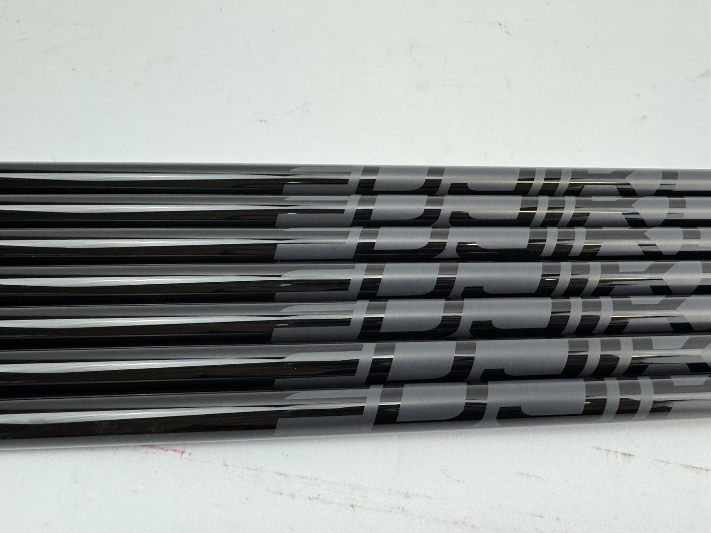 Fujikura Pro Iron Shaft Set 4-PW 63i Regular Graphite/0.355 /Golf Pride Std1