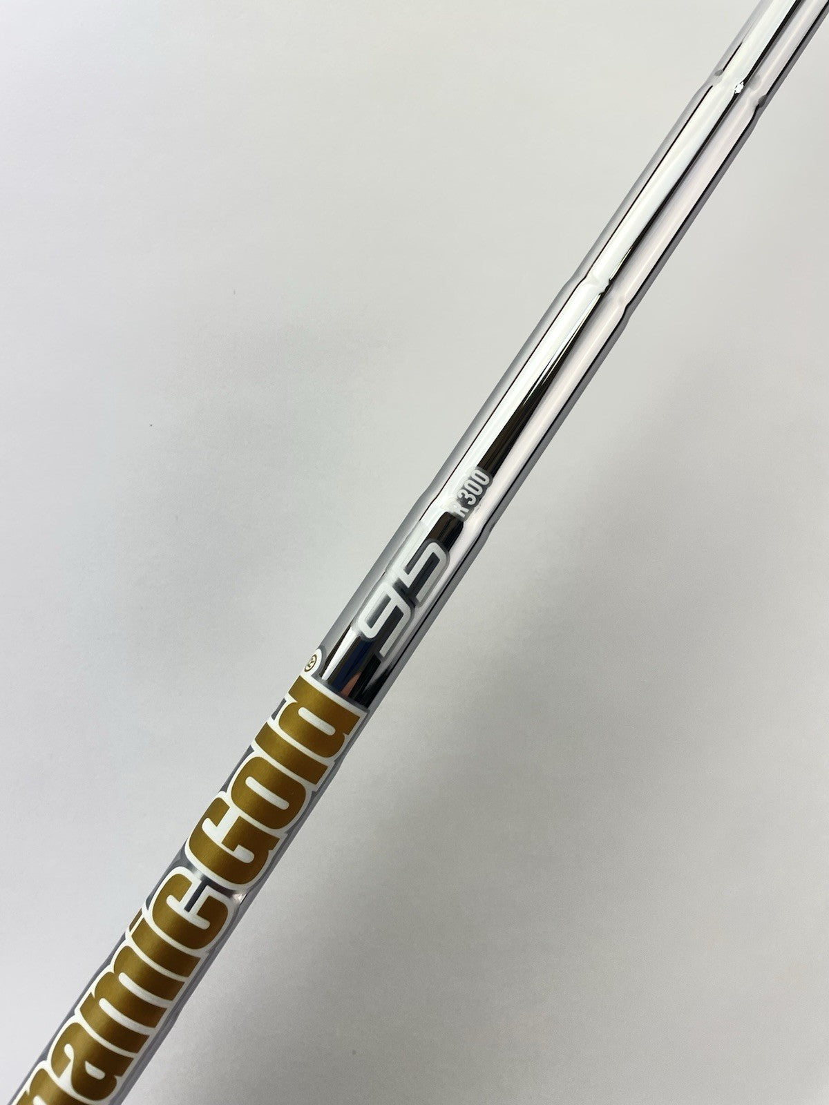 Dynamic Gold 95 Iron Shaft R300 Regular Flex Steel 35.75 /0.355 Tapered /235705