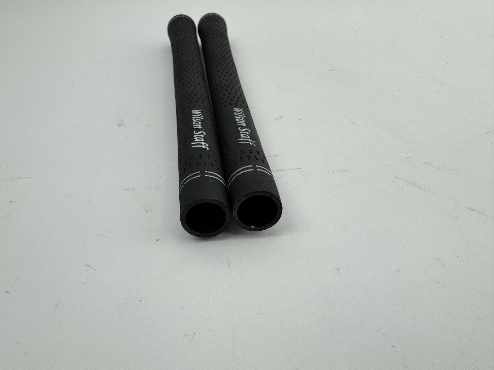 Wilson Staff Golf Grips (2) Mens Standard /Black /Pulled /253305