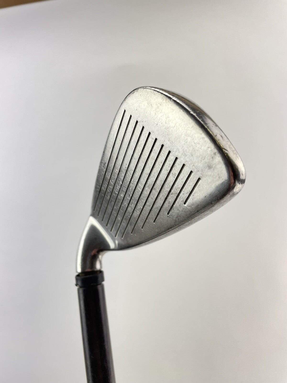 Wilson 3 Iron Deep Red Fatshaft Stiff Flex Graphite /Right /New Grip /2115215