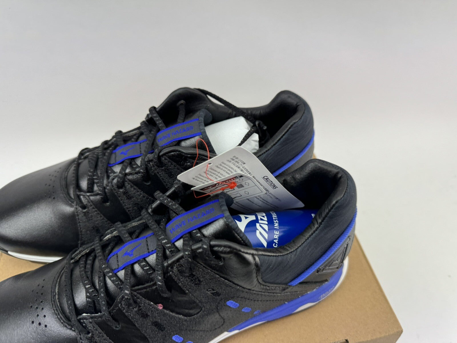 Mizuno Wave Hazard Golf Shoes UK 9.5 Black/Blue /Spikeless /New /197653