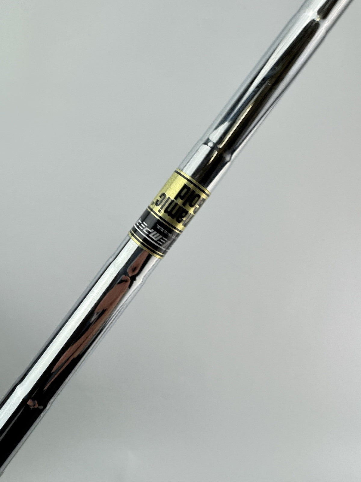Dynamic Gold S300 Iron Shaft Stiff Flex Steel 35.75” /0.370 Parallel /306141