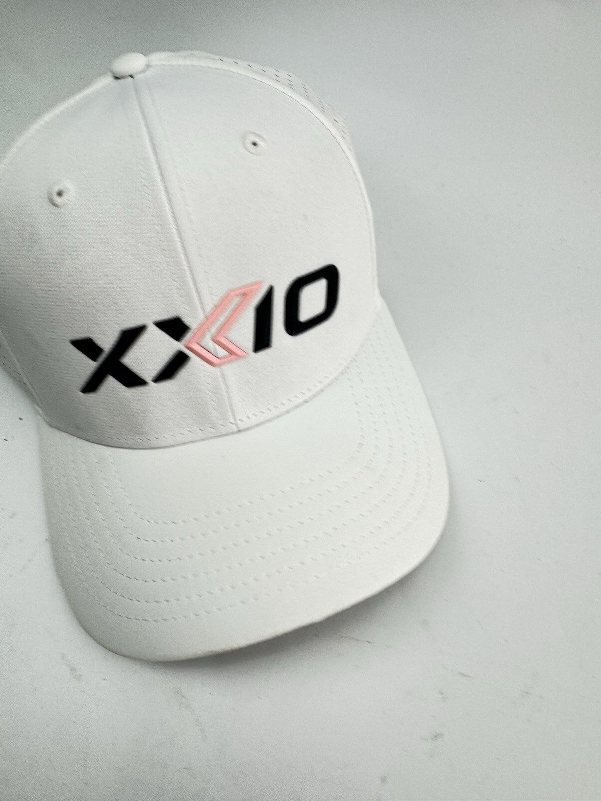 XXIO Golf Ladies Cap Black One Size Adjustable /White /New /291042