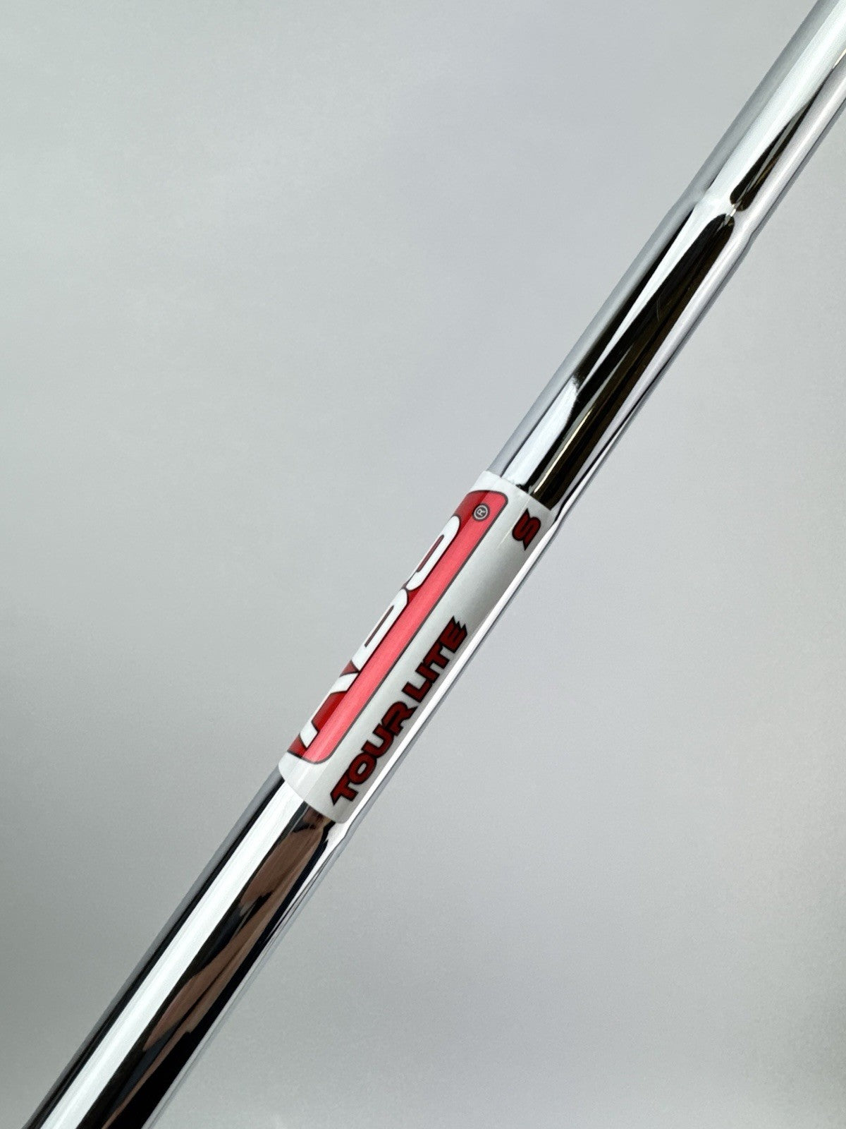 KBS Tour Lite Iron Shaft Stiff Flex Steel 35.75” /Lamkin /0.370 Parallel /307434