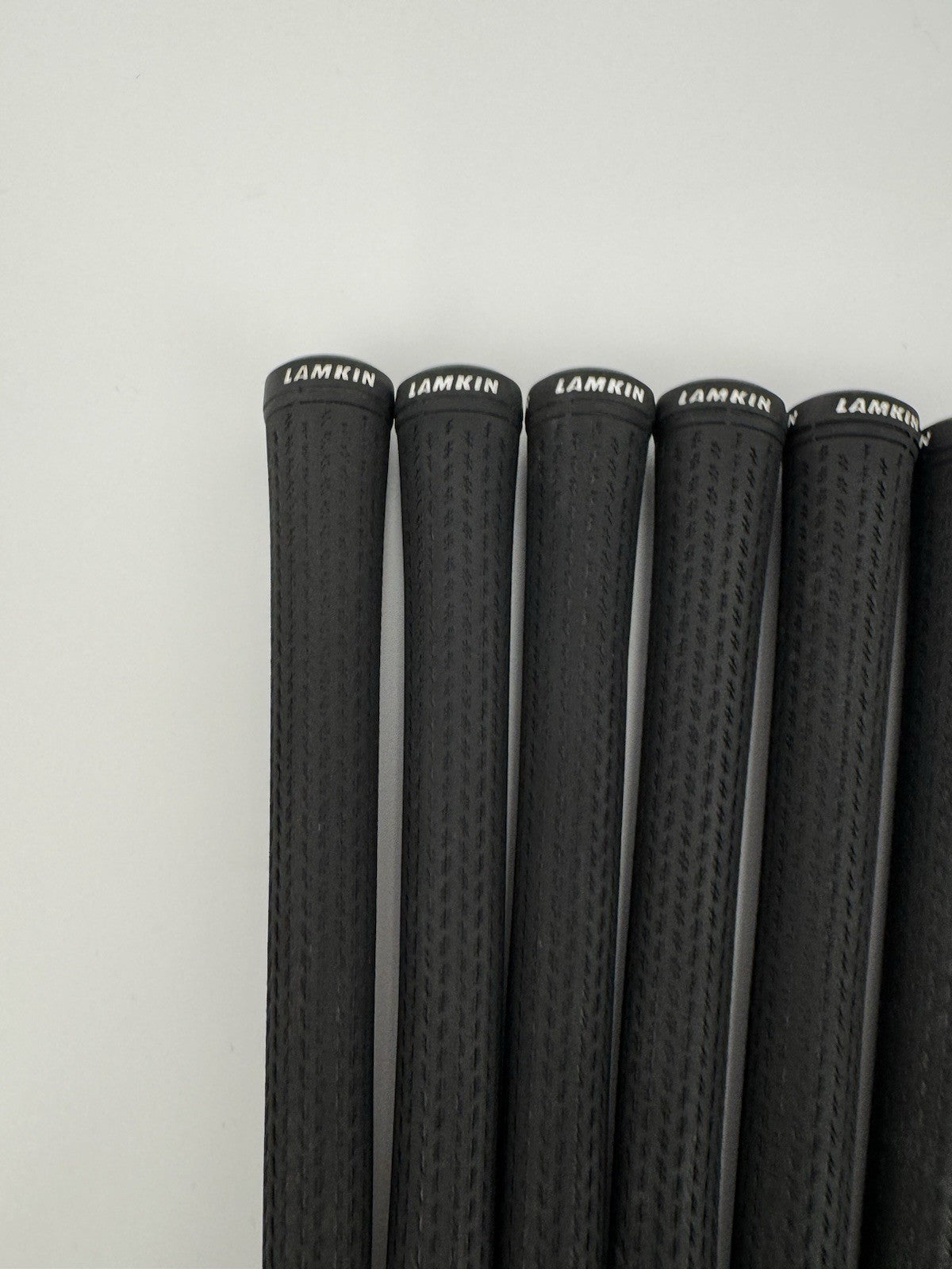 Lamkin Crossline 360 Golf Grips (7) Mens Standard /Black/White /Pulled /341632