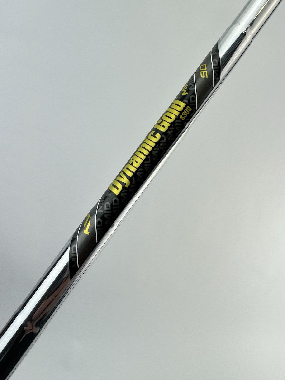 Dynamic Gold Mid 90 Iron Shaft Stiff Flex Steel 35.5” /0.370 Parallel /305751