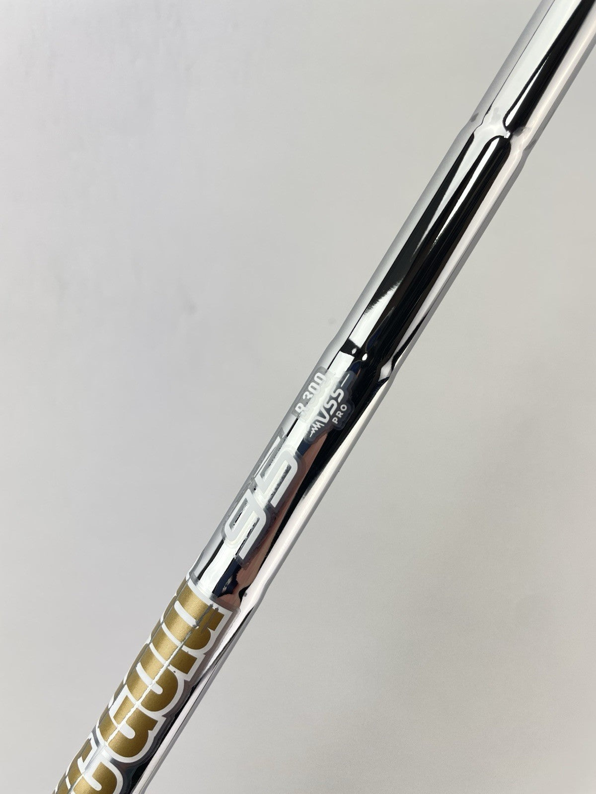 Dynamic Gold 95 Iron Shaft Vss Pro Regular Flex Steel 35.25 /0.355 /264107