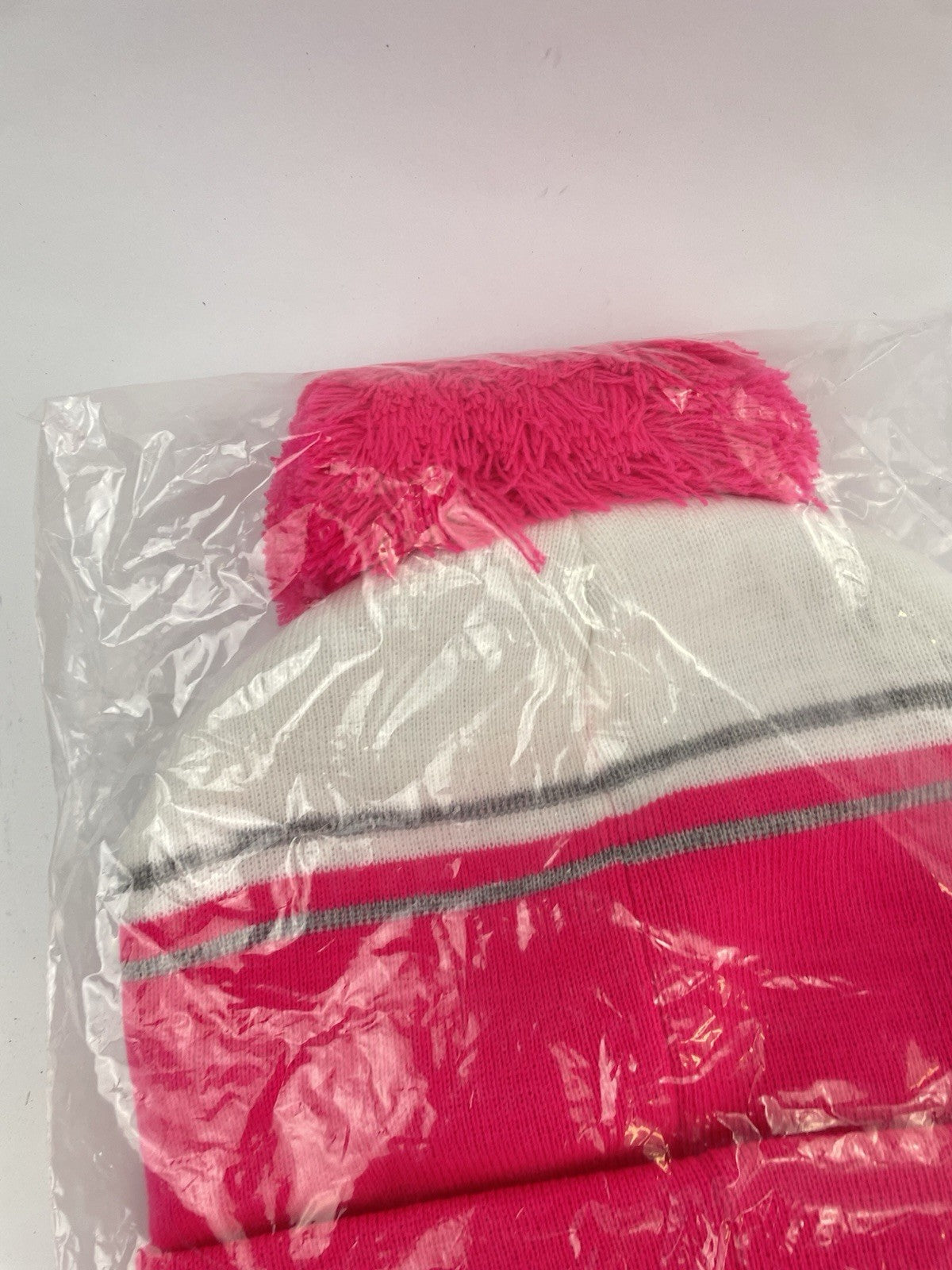 Proquip Golf Beanie Fleece Line Bobble /One Size /Pink /White /New /281486