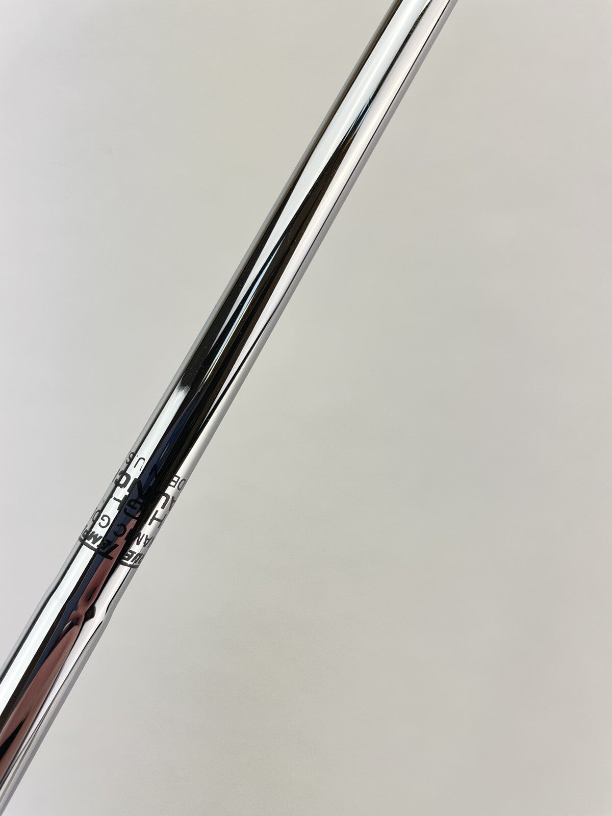 Dynamic Gold HL Iron Shaft R300 Regular Flex Steel 35.75” /0.355 Tapered/205938