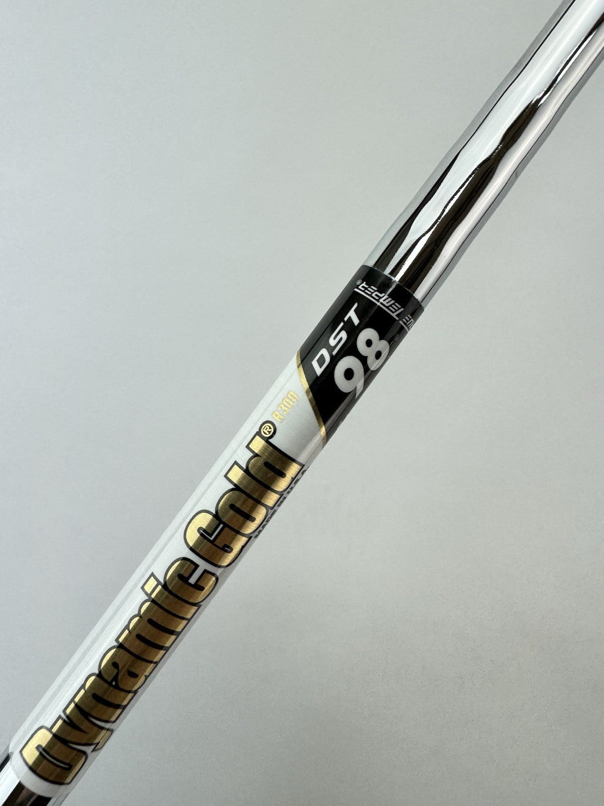 Dynamic Gold DST 98 Iron Shaft Regular Flex Steel 35.75 /0.355 /Lamkin /255573