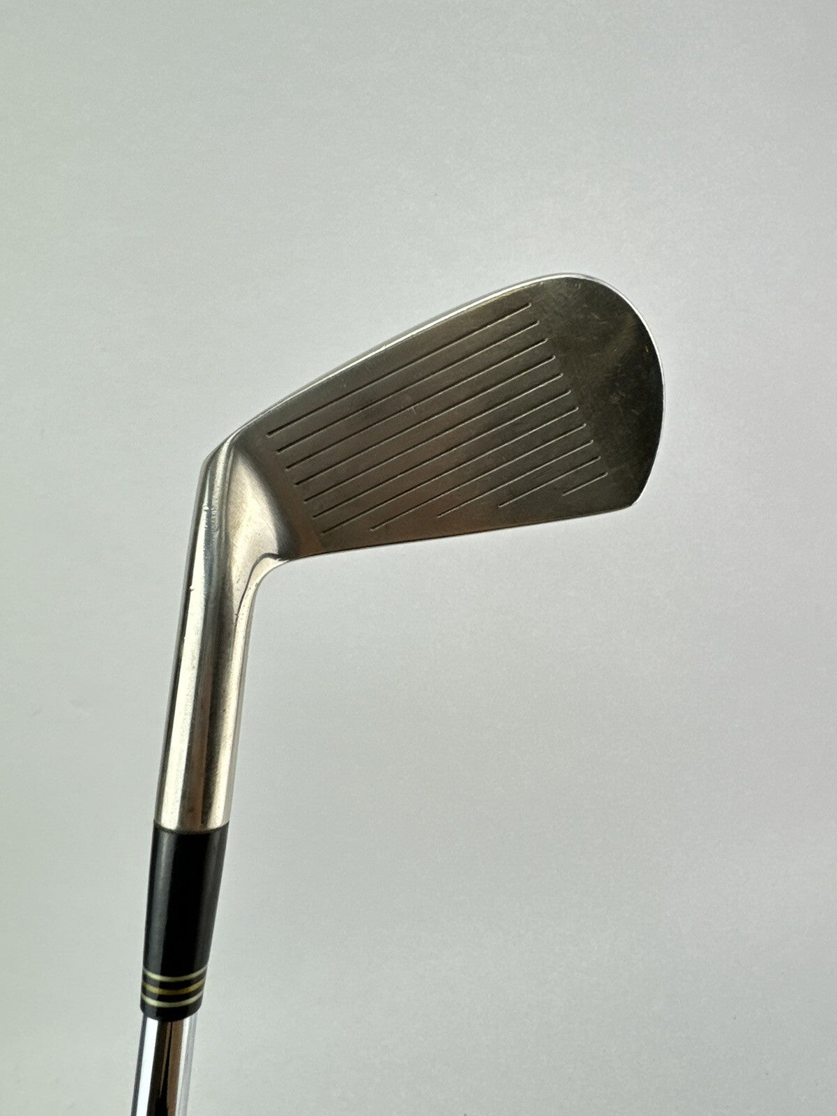 Taylormade V721 Forged 2 Iron R300 Regular Steel /Right /New Grip /189578