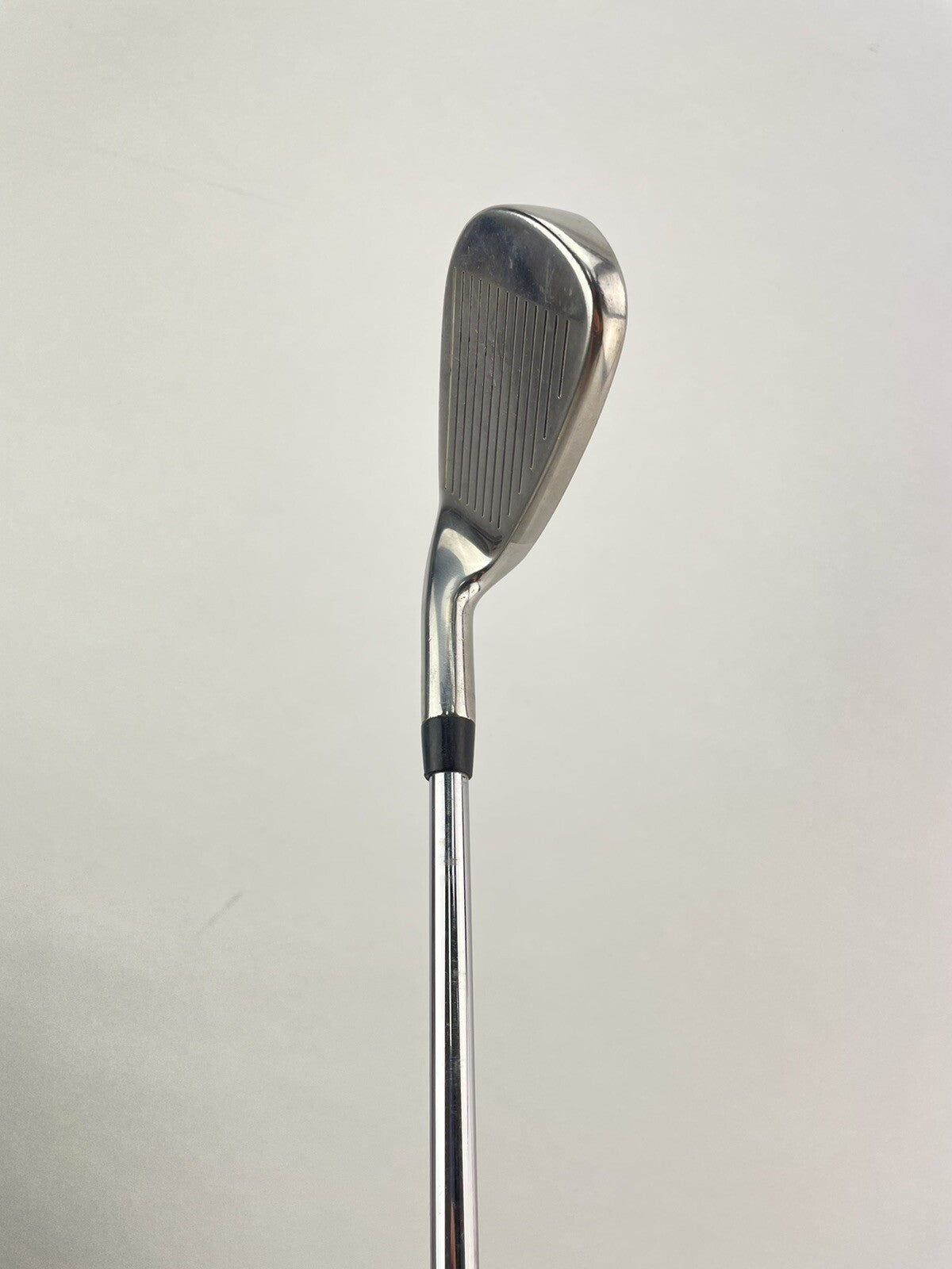 Wilson Deep Red 6 Iron Regular Flex Steel /Right Handed /New Mid Grip /1925912