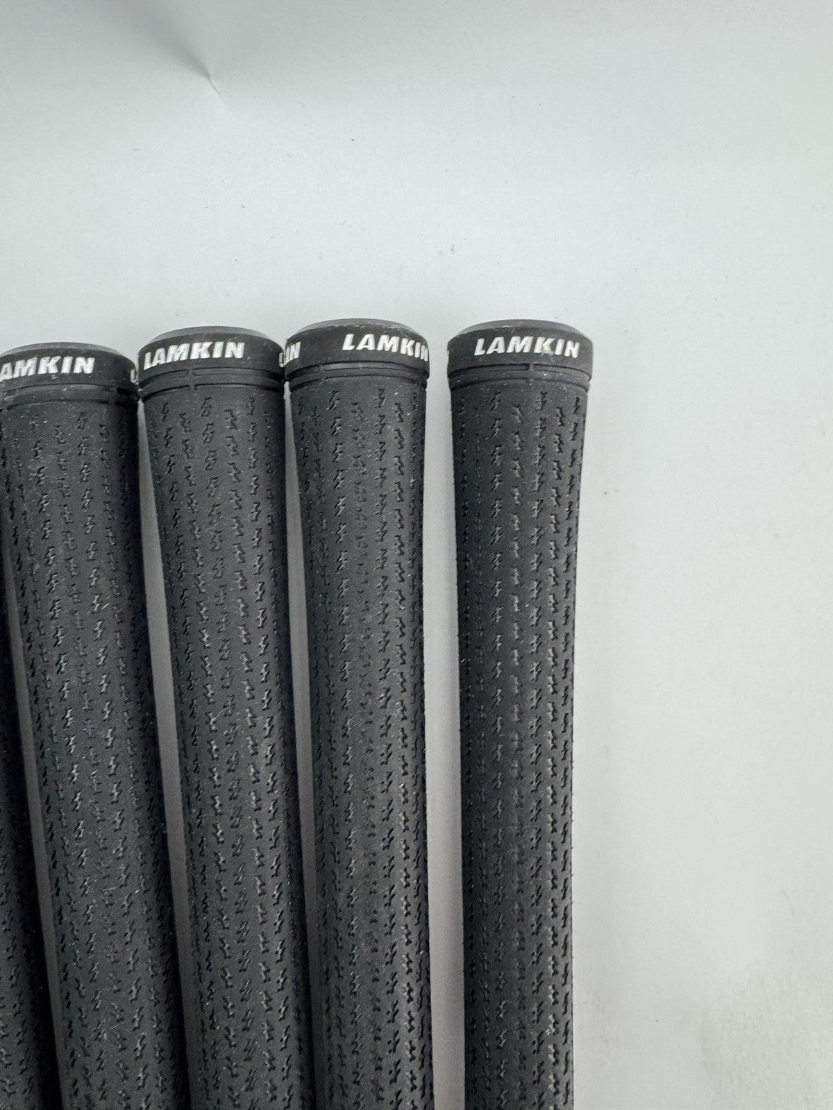 Lamkin Crossline 360 Golf Grips (5) Mens Standard /Black/White /Pulled /301164