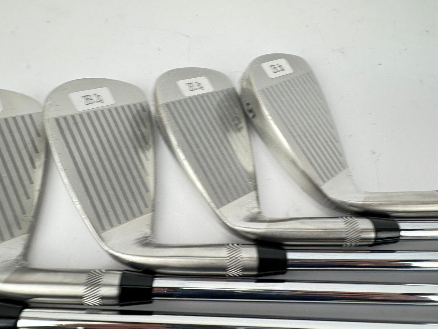 Sub 70 699 Irons 5-PW Elevate MPH 95 Regular Steel /Right Handed /New /33985