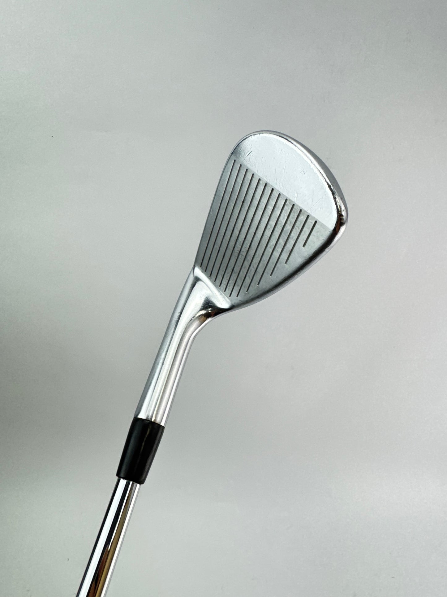 Titleist AP2 716 Gap Wedge 50* AMT S300 Stiff Flex Steel /Right /New Grip /27185