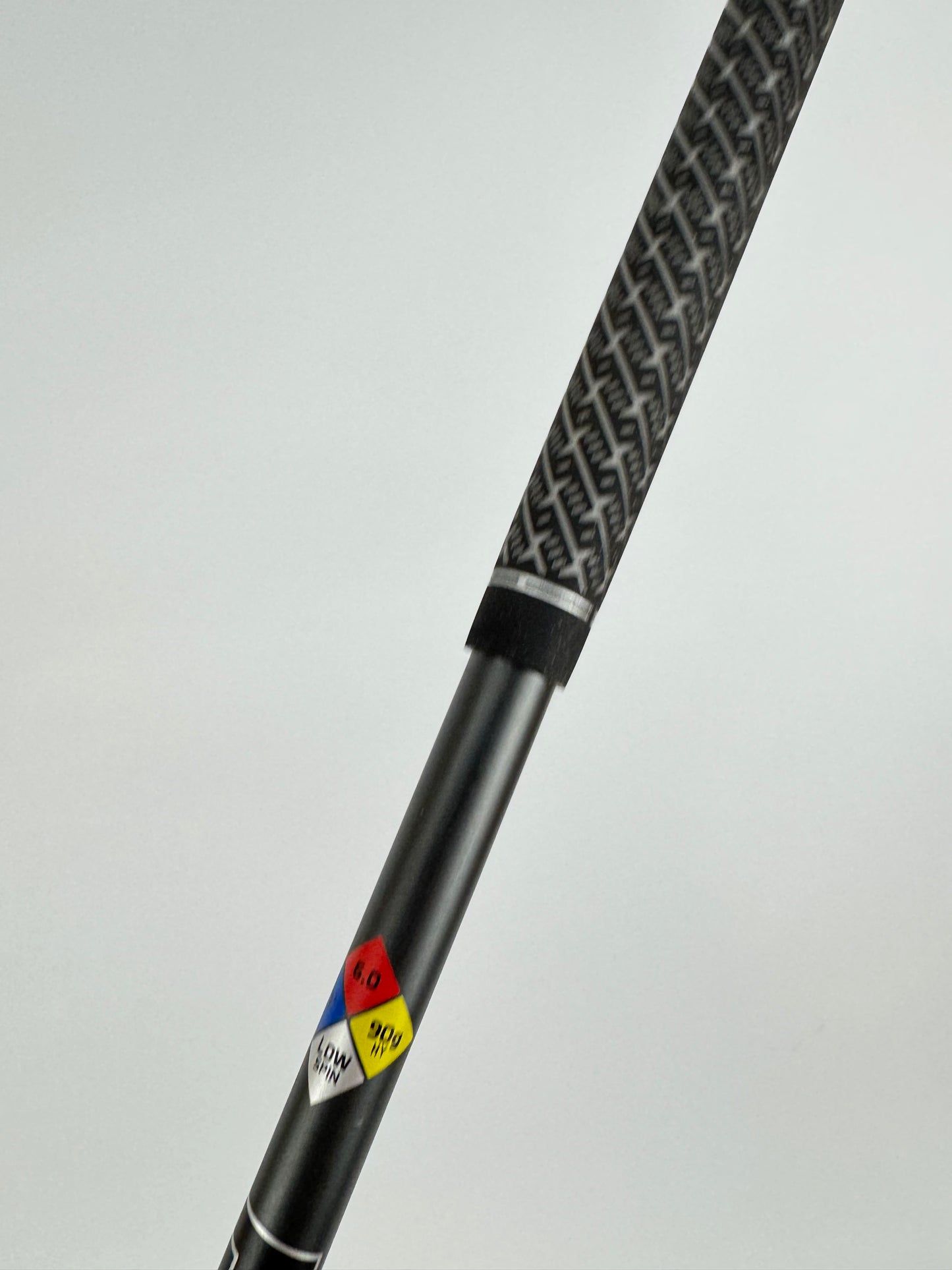 Taylormade P790 2 Iron 17* Hzrdus Smoke 6.0 Stiff Graphite 90G /Right /31775