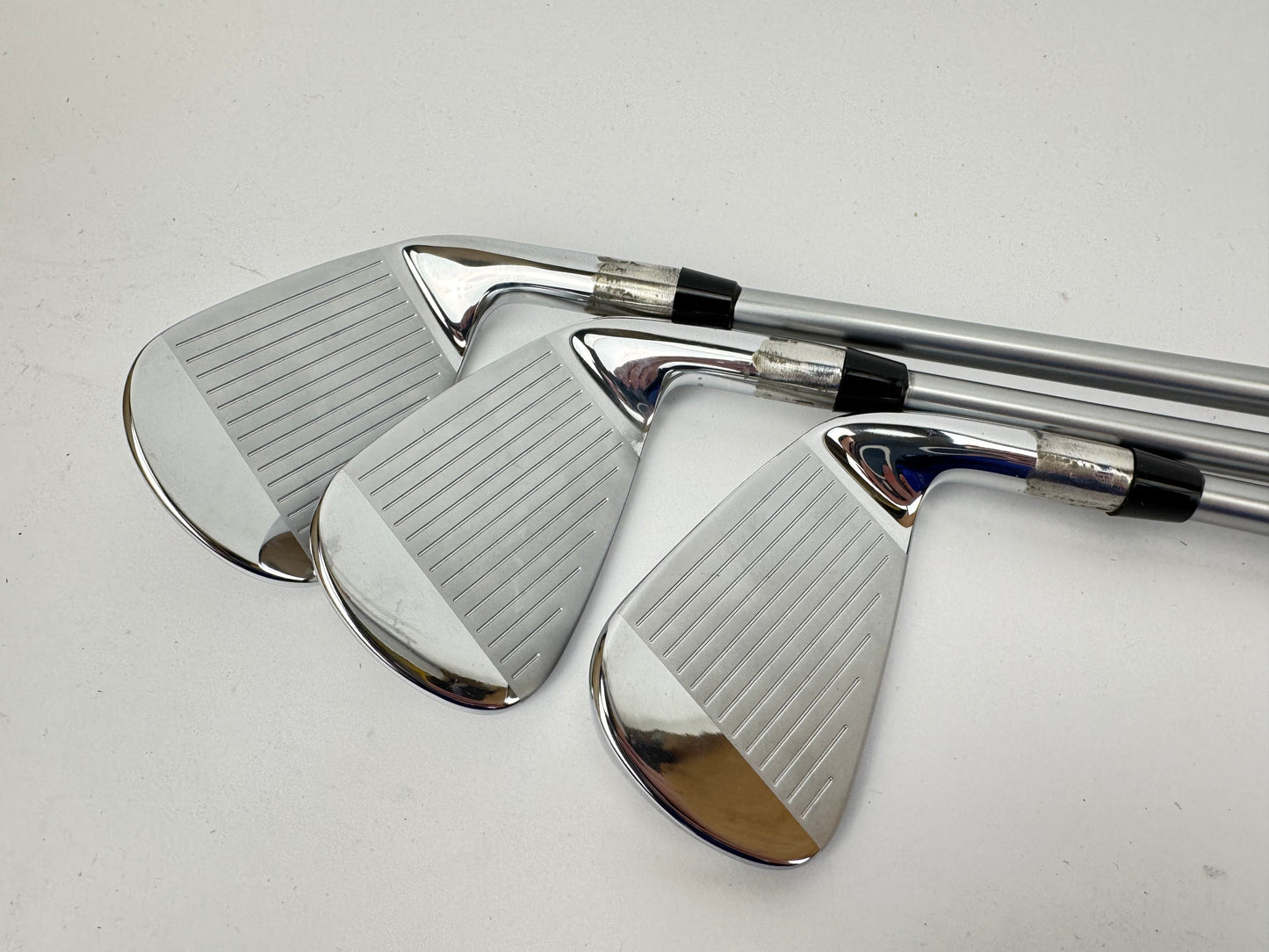 Callaway Elyte Irons 6,8+PW Left Handed Aldila Rogue Regular Graphite /31965