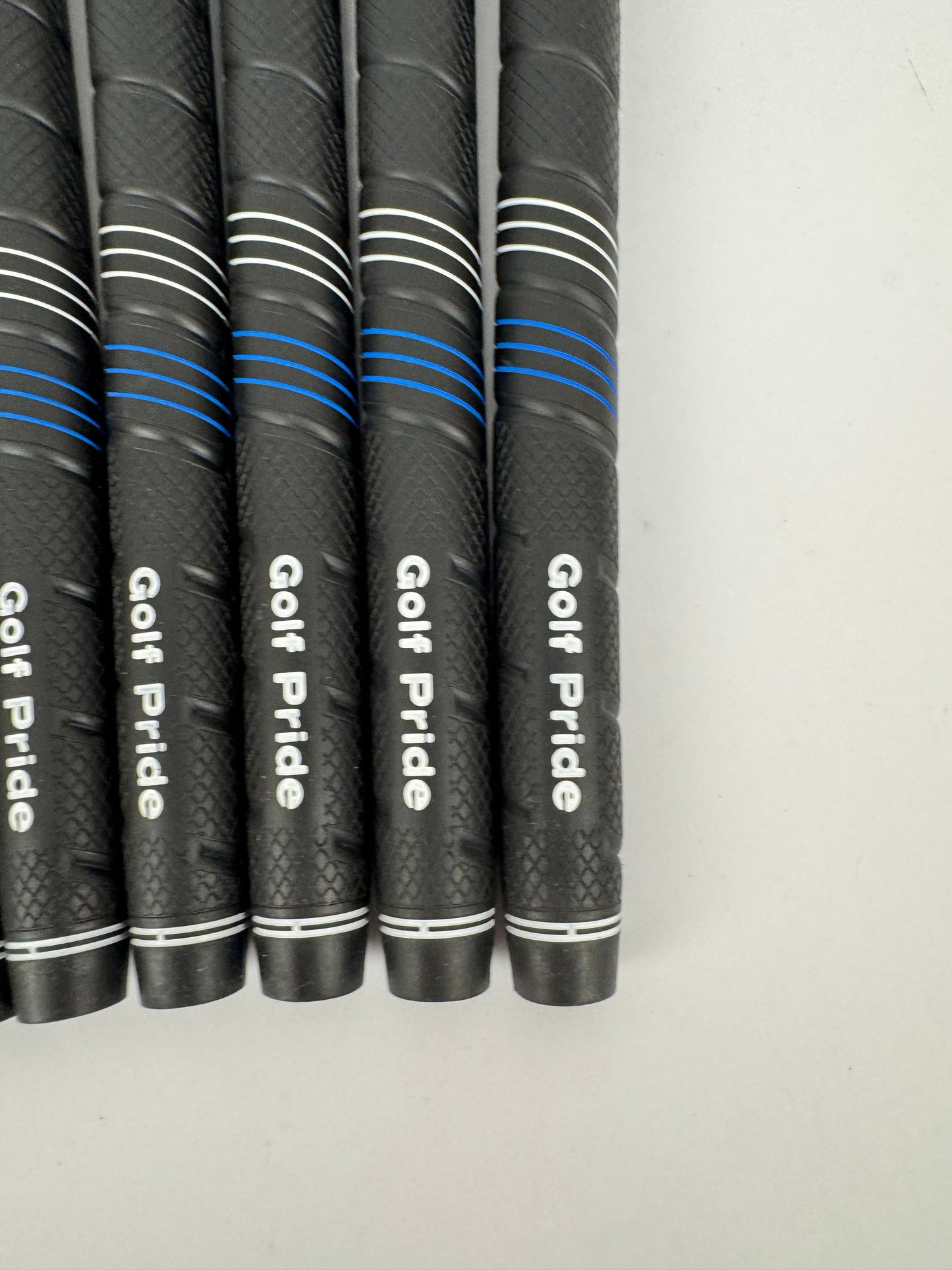 Golf Pride CP2 Wrap Golf Grips (7) Men’s Midsize /Black/Blue /New /32136