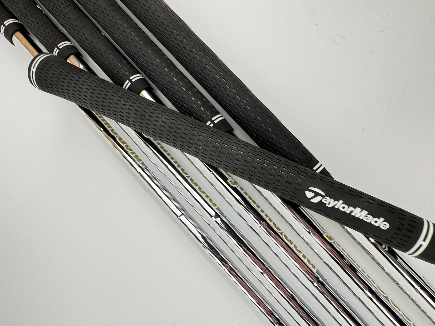 Taylormade P790 2025 Irons 5-PW Dynamic Gold 105 S300 Stiff Steel /Right /31350