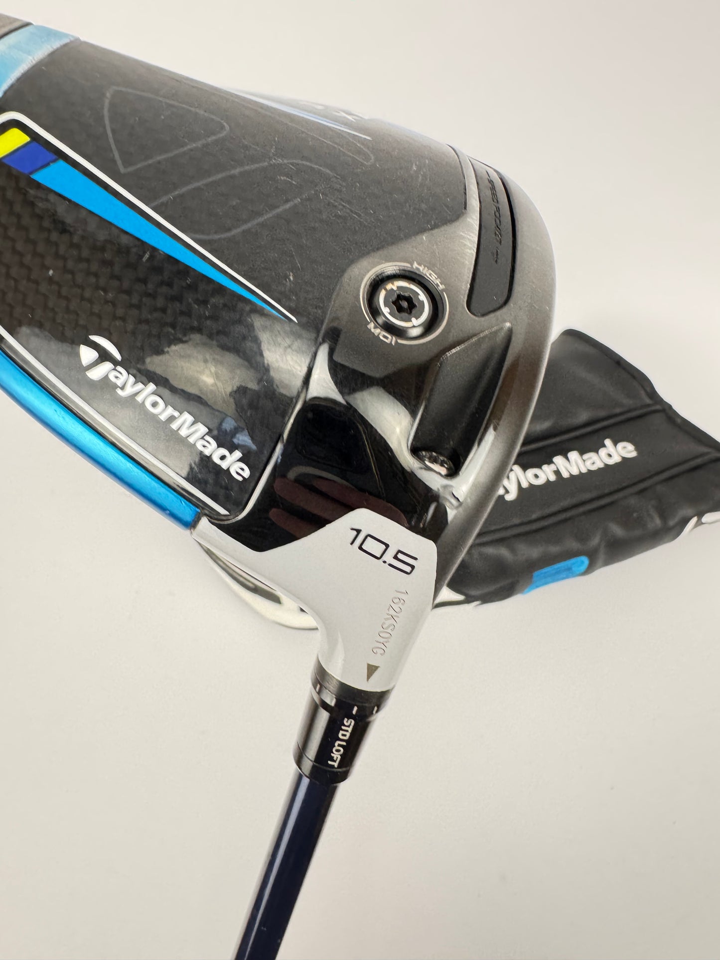 Taylormade Sim2 Max Driver 10.5* Ventus Blue 5-A Senior Graphite/Headcover/32974