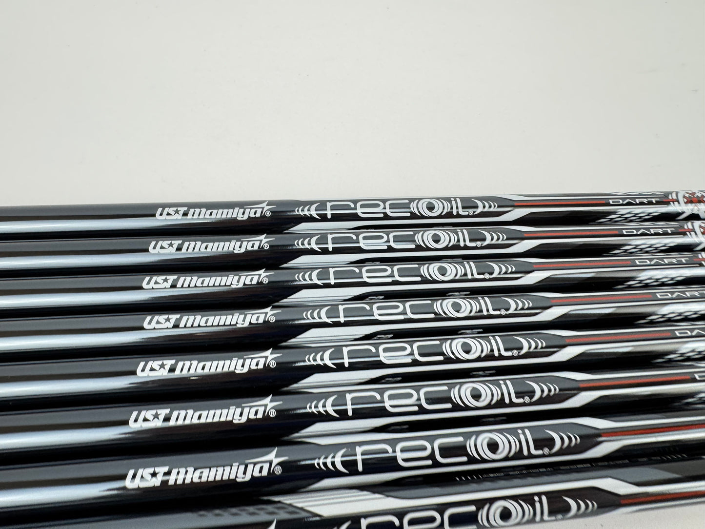 UST Recoil Dart Iron Shaft Set (8) 75 F2 Senior Graphite 41” /0.370 Parallel